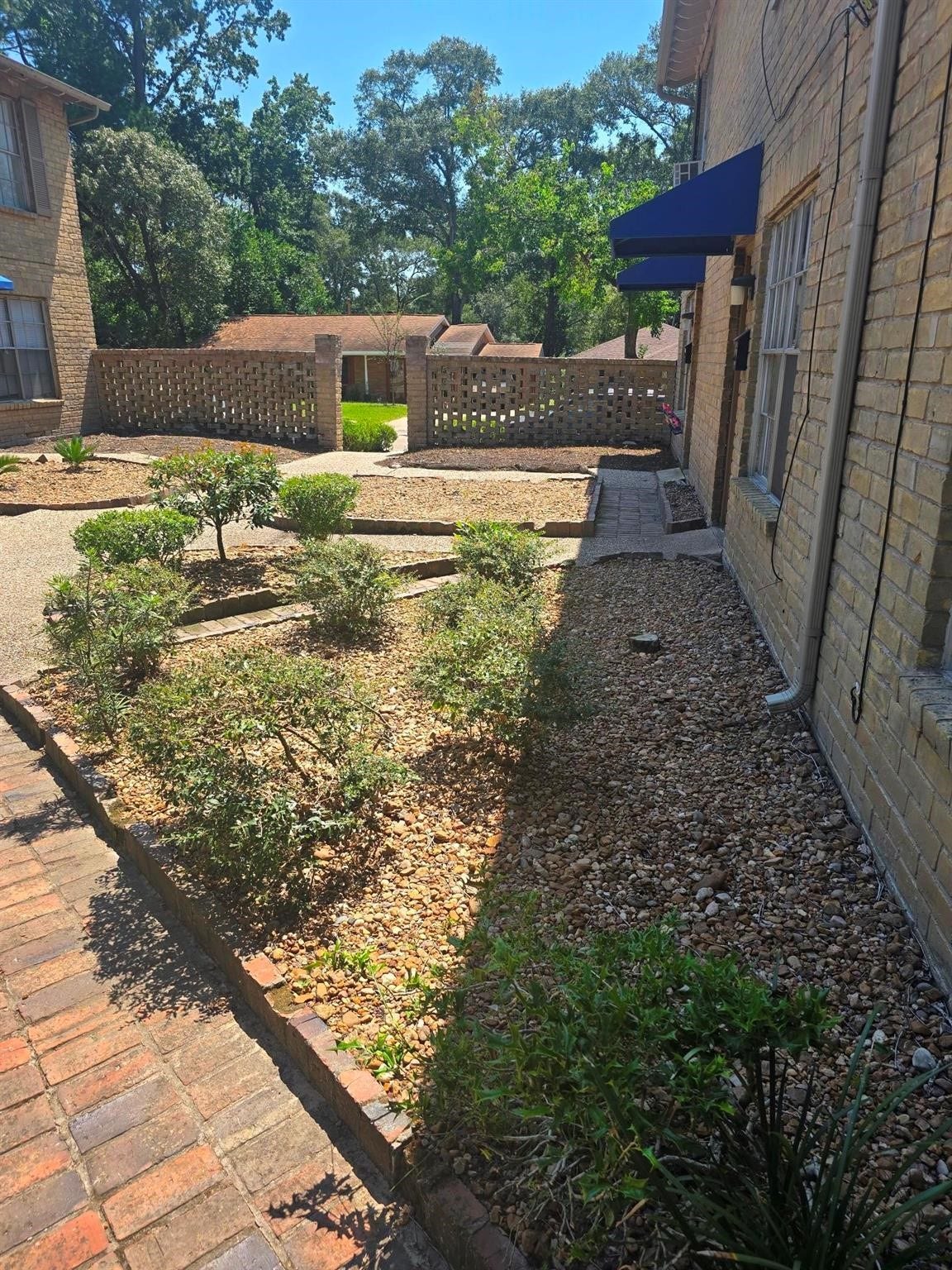 600 Hilliard Street, Conroe, TX 77301 600 Hilliard Street, Conroe, TX 77301