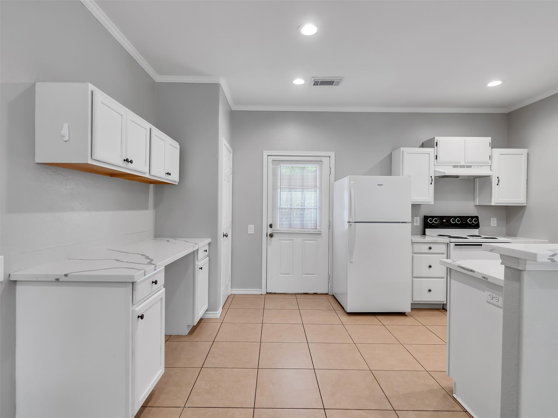 104 Longstreet Road, #2, Willis, TX 77378 104 Longstreet Road, #2, Willis, TX 77378