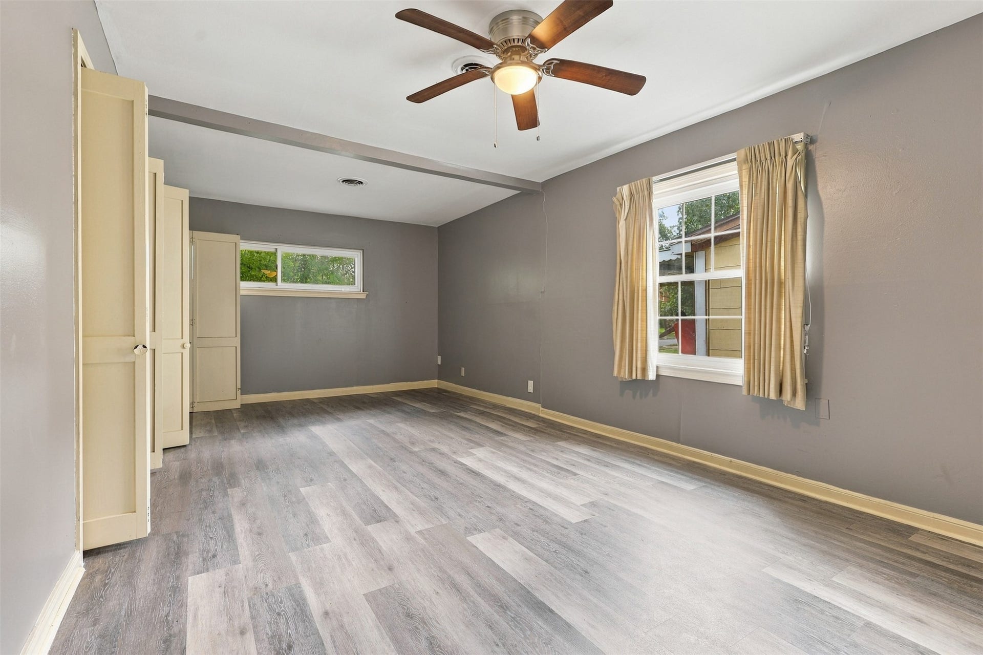 8421 Baker Drive, Houston, TX 77017 Primary bedroom offering a comfortable space to unwind