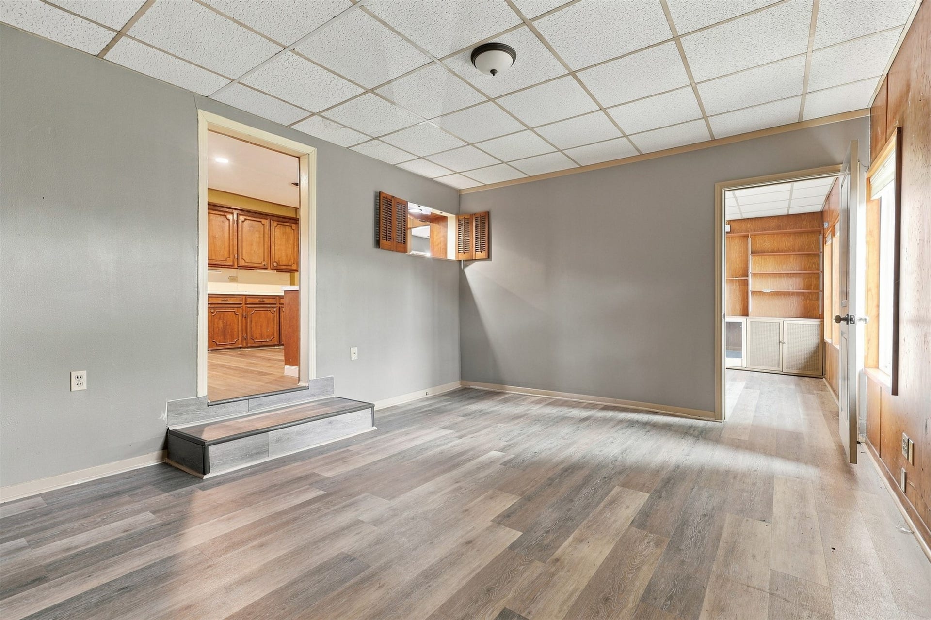 8421 Baker Drive, Houston, TX 77017 Comfortable secondary bedroom offering lots of space
