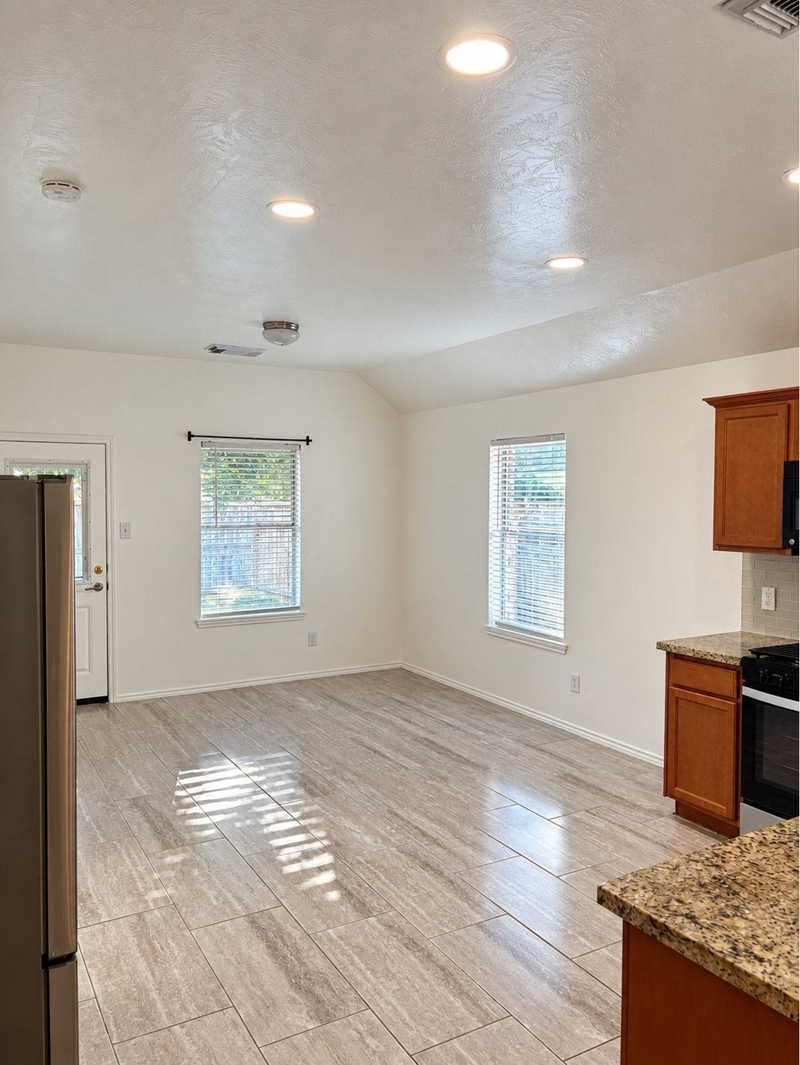 14011 Chelseahurst Lane, Houston, TX 77047 14011 Chelseahurst Lane, Houston, TX 77047