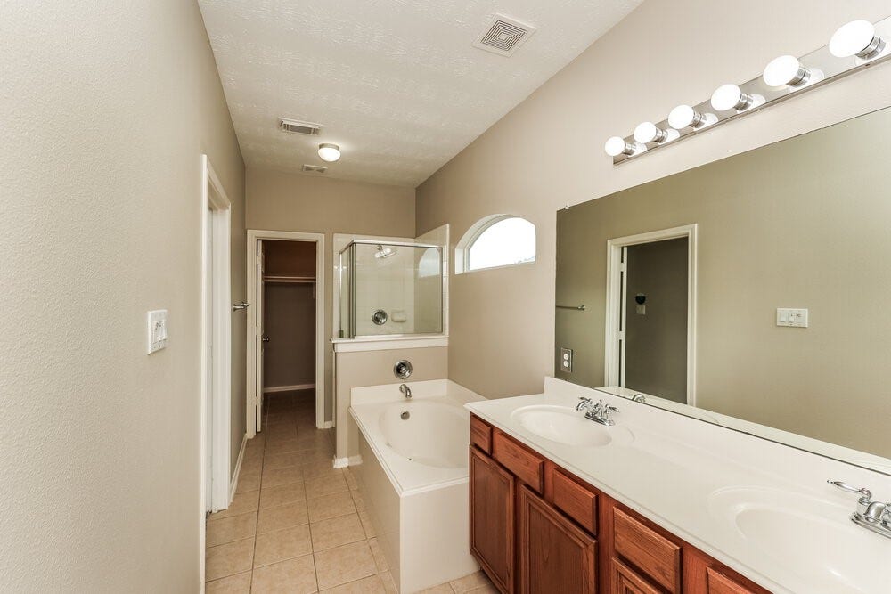 814 Forest Ivy Lane, Houston, TX 77067 814 Forest Ivy Lane, Houston, TX 77067
