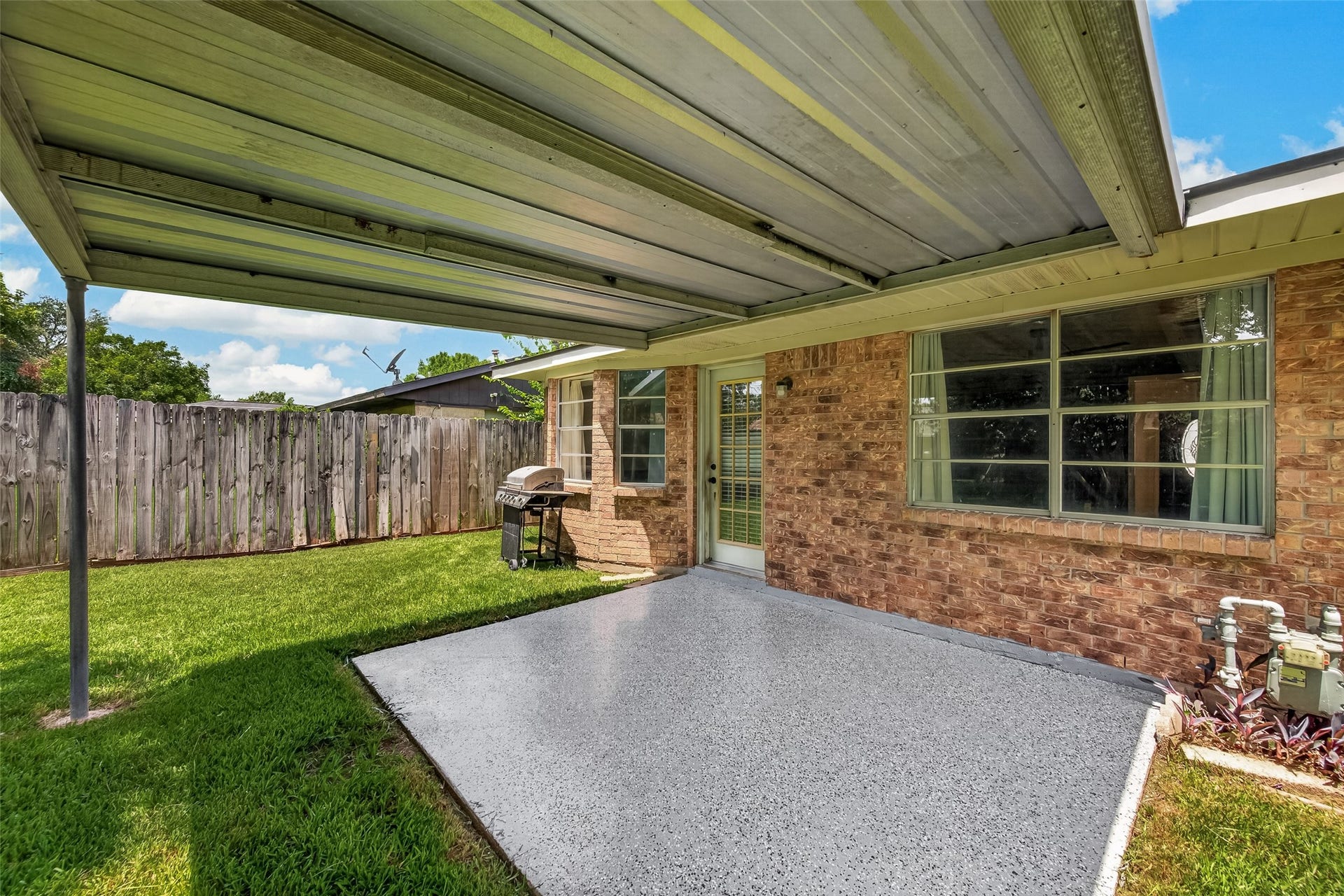 4122 Donerail Drive, Pasadena, TX 77503