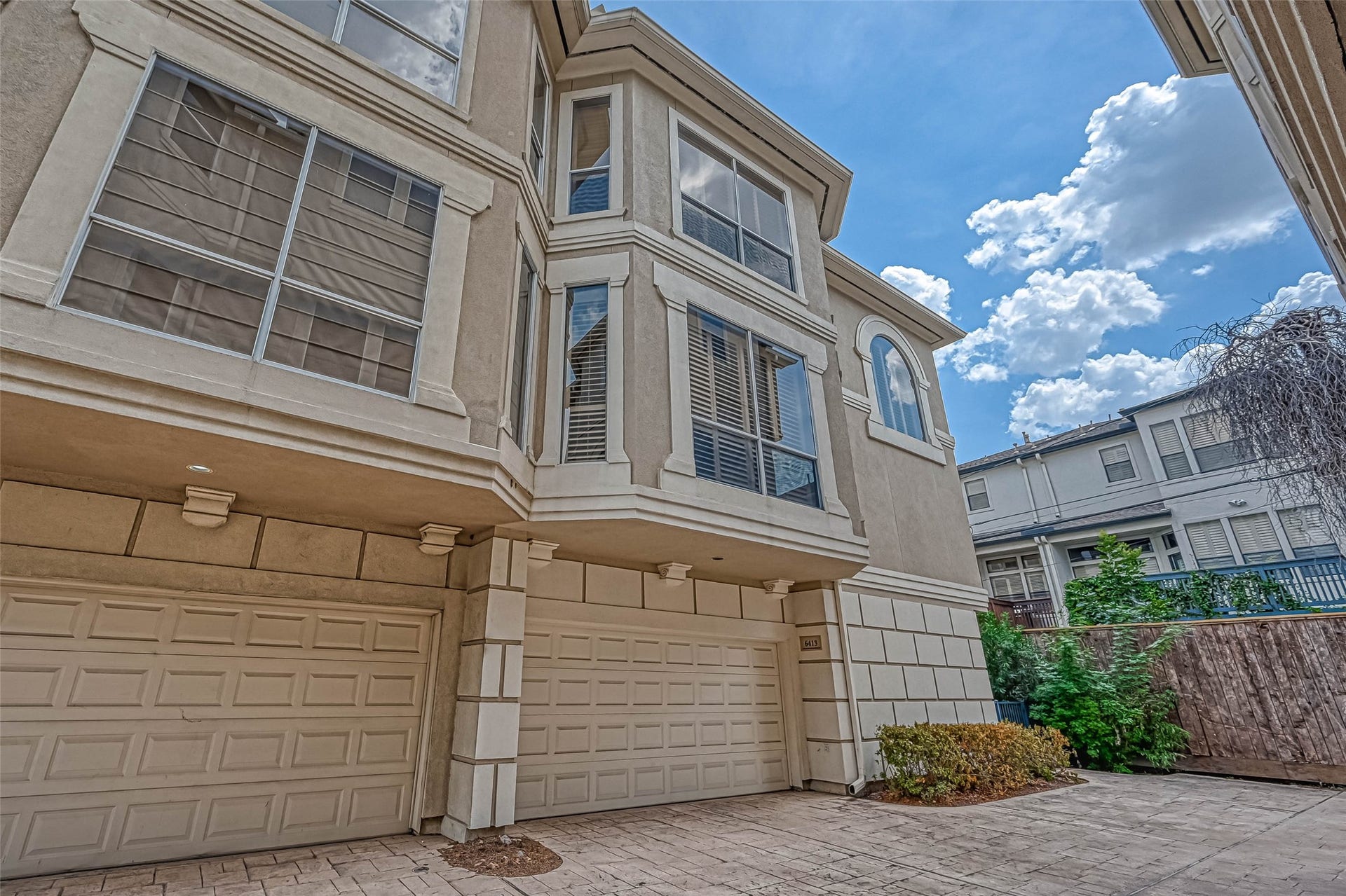 6413 Westcott Street, Houston, TX 77007 6413 Westcott Street, Houston, TX 77007
