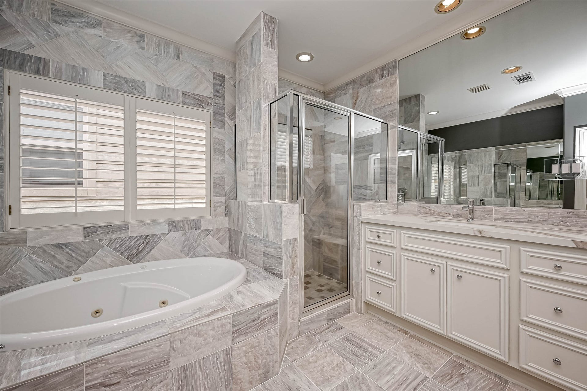 6413 Westcott Street, Houston, TX 77007 6413 Westcott Street, Houston, TX 77007