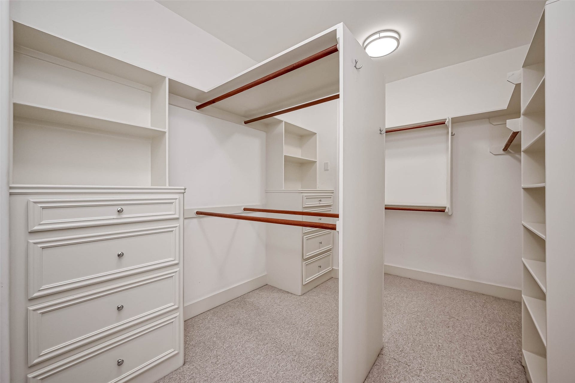 6413 Westcott Street, Houston, TX 77007 6413 Westcott Street, Houston, TX 77007