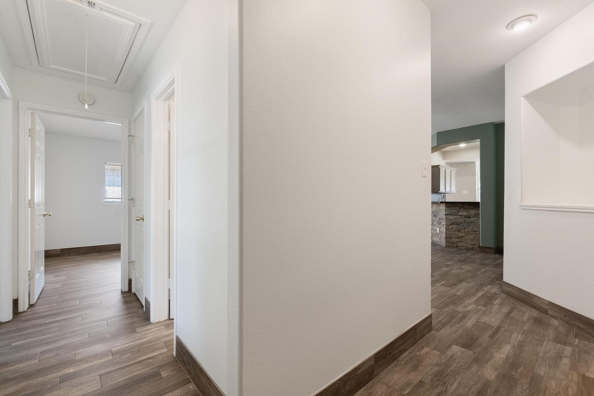 10638 Desert Springs Circle, Houston, TX 77095