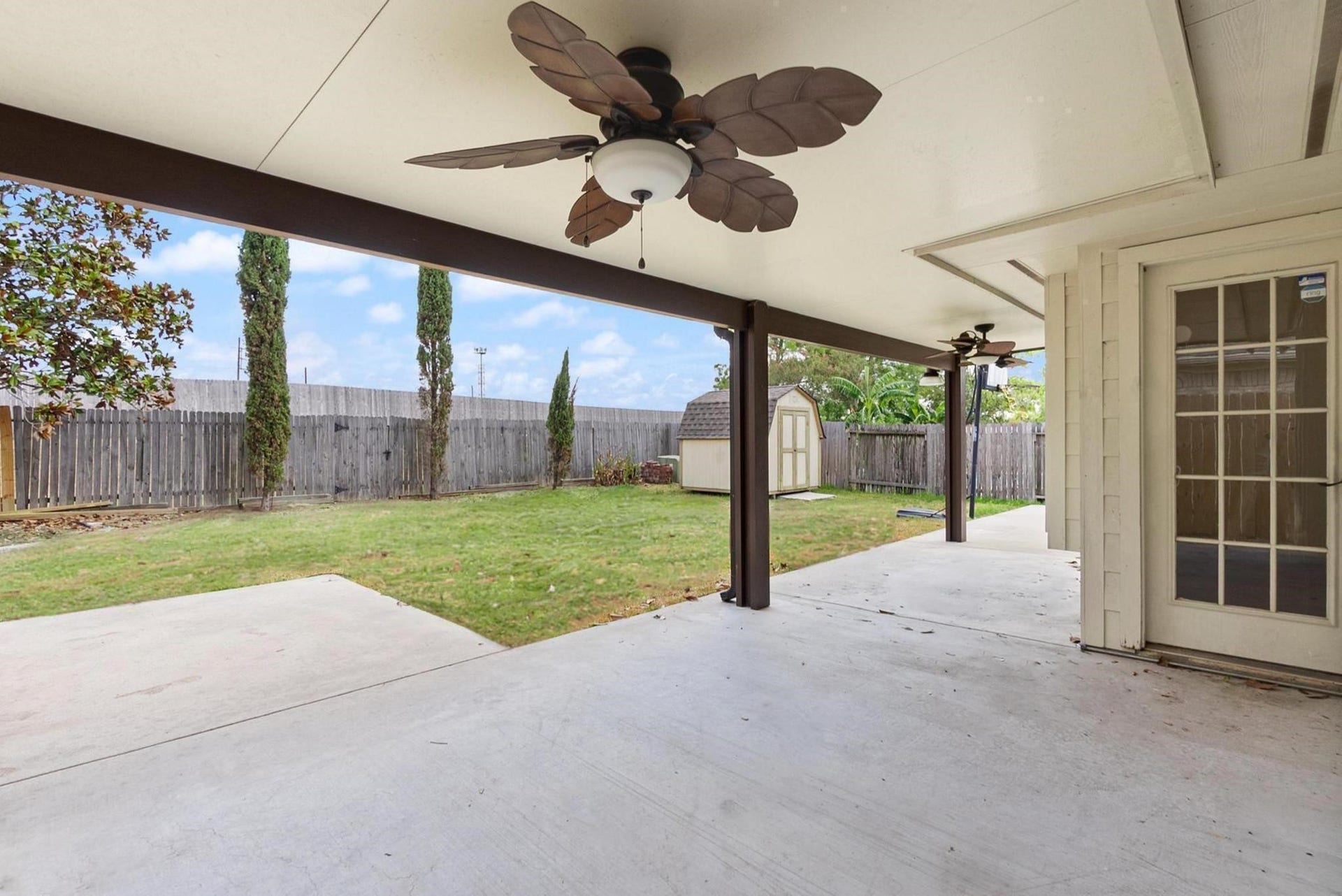 10638 Desert Springs Circle, Houston, TX 77095