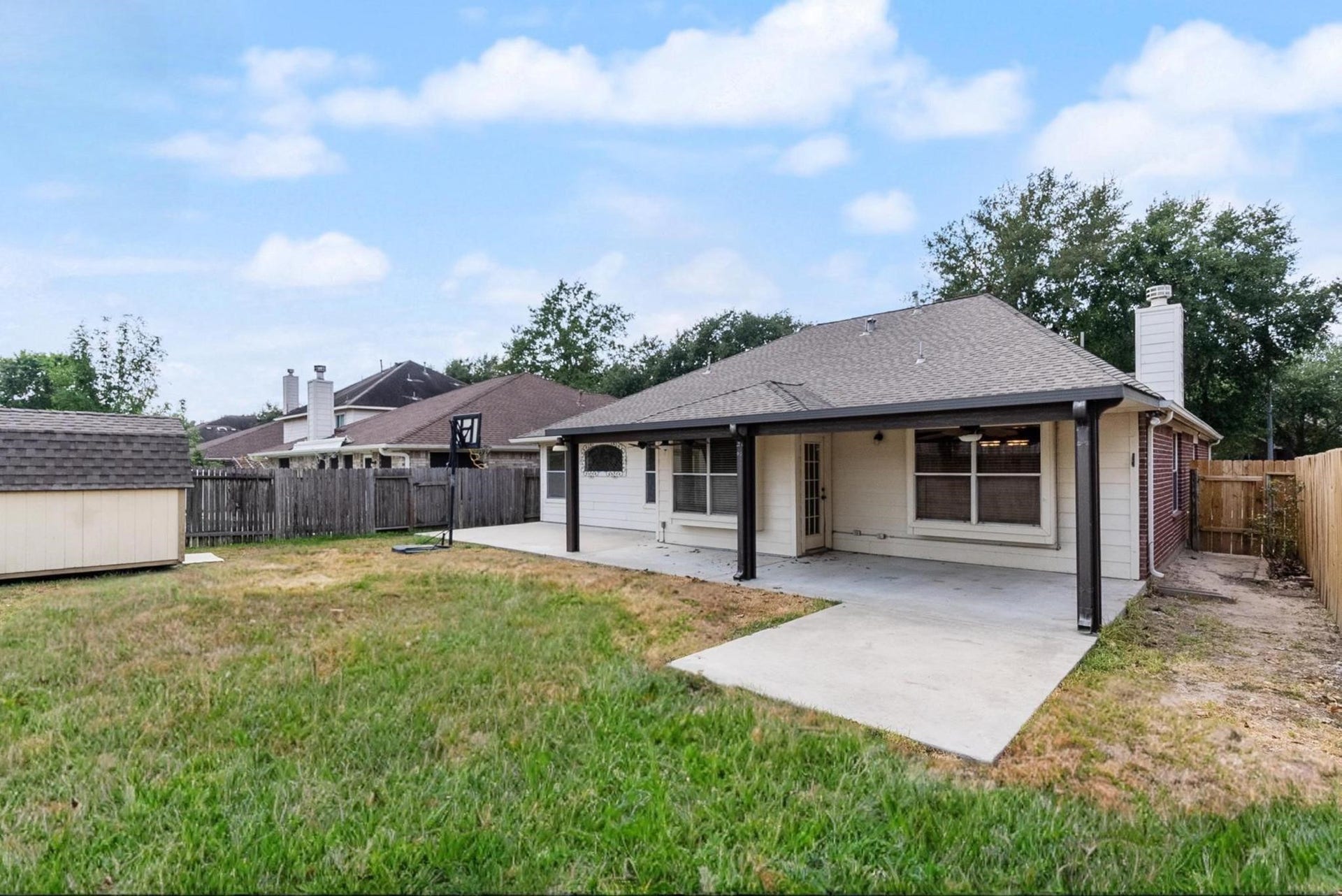 10638 Desert Springs Circle, Houston, TX 77095