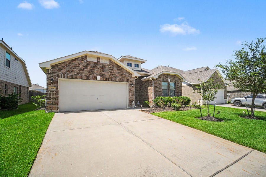 Property photo for 411 Asiatic Black Bear Way, Crosby, TX