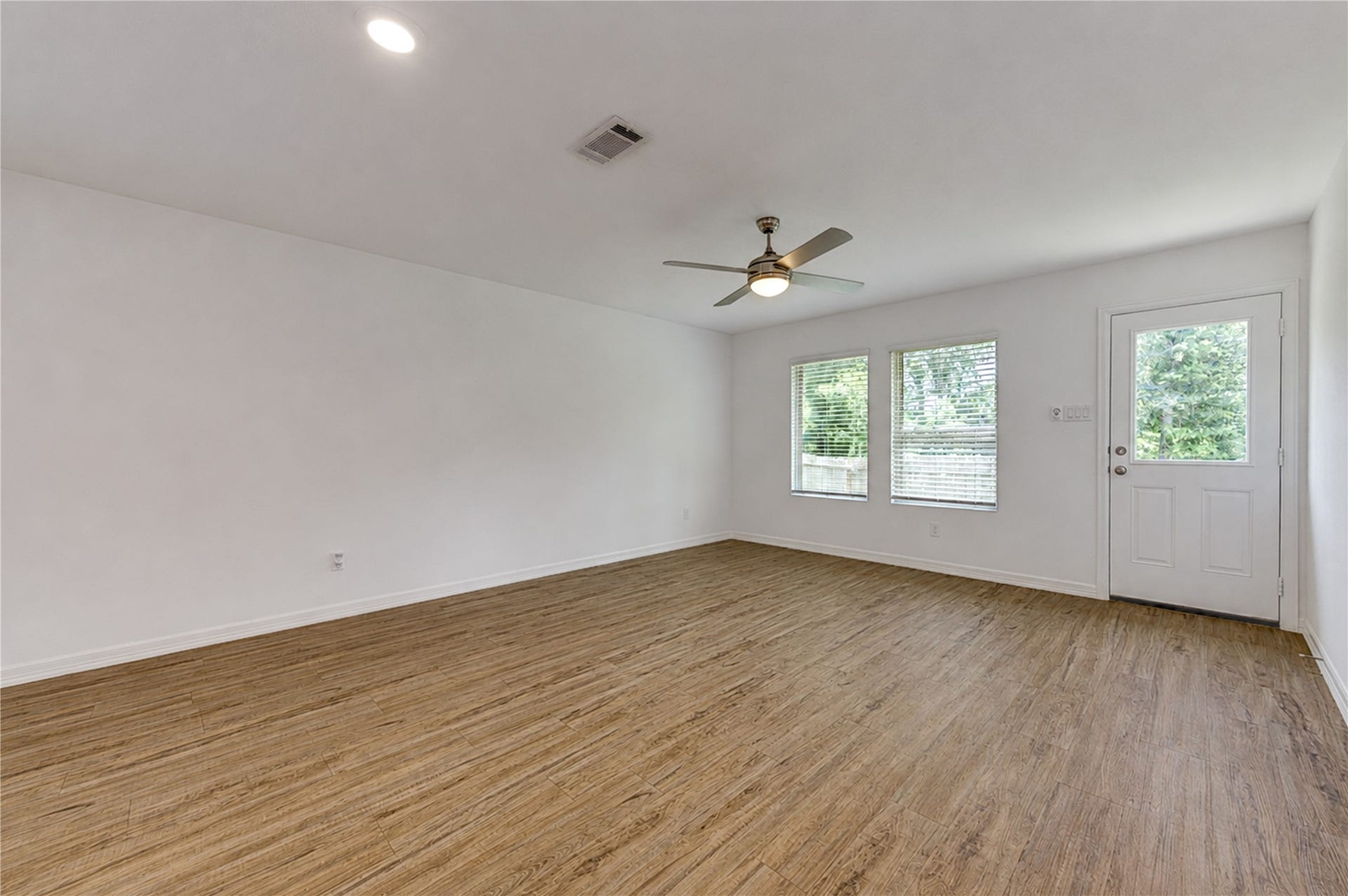 20926 Zuccala Drive, New Caney, TX 77357 20926 Zuccala Drive, New Caney, TX 77357