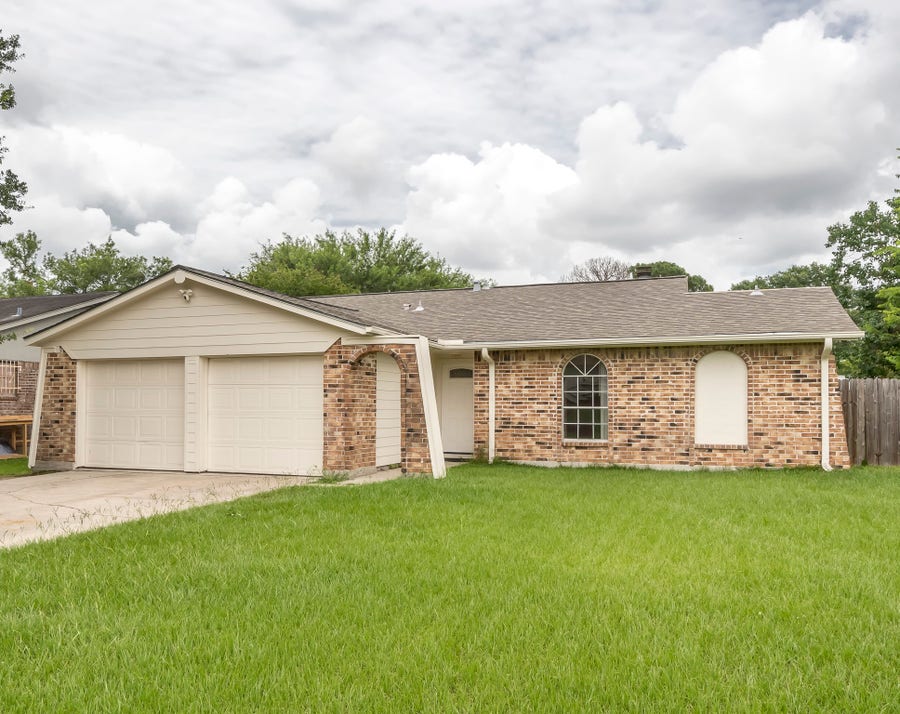 Property photo for 13402 T C Jester Boulevard, Houston, TX