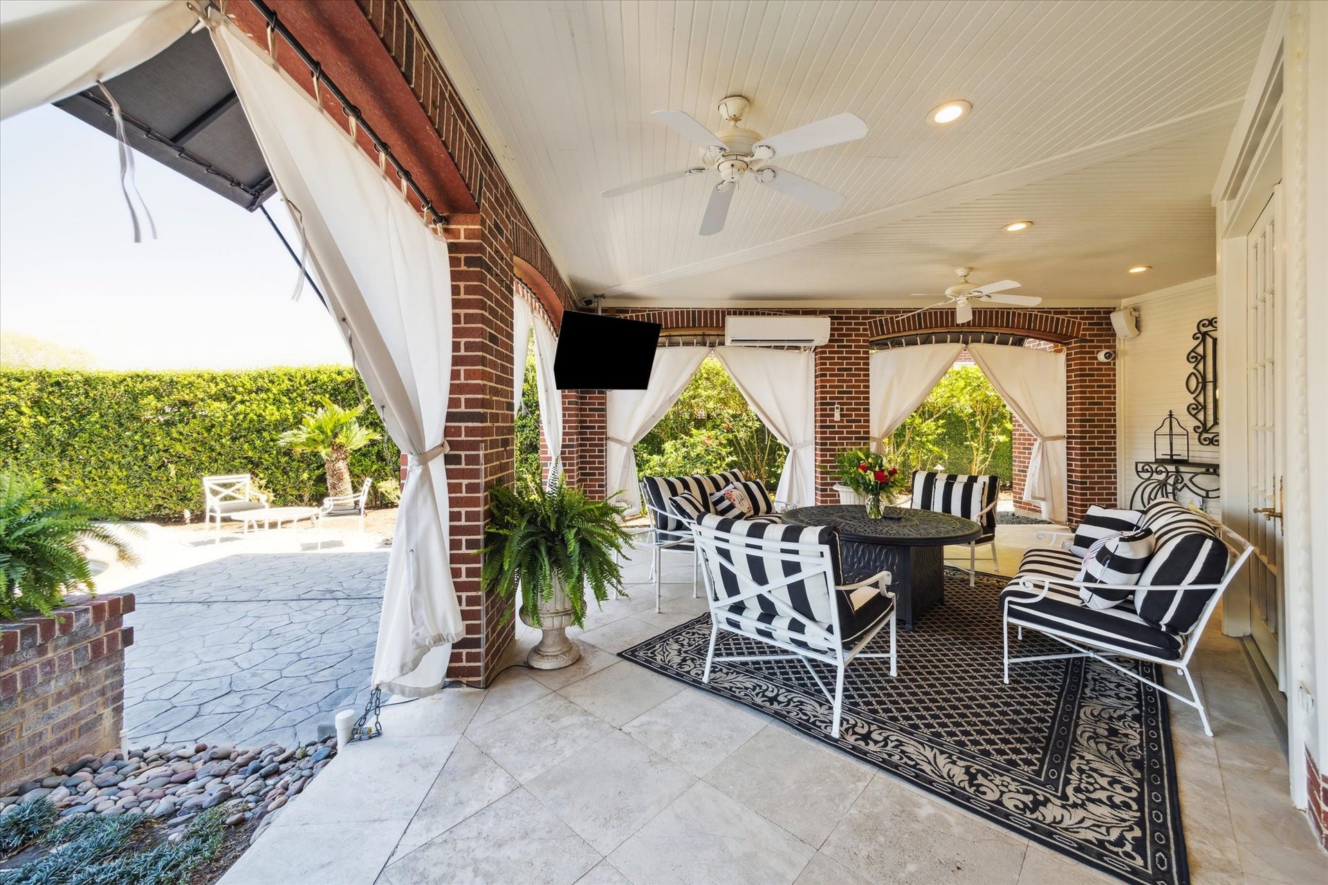 35 The Oval Street, Sugar Land, TX 77479 35 The Oval Street, Sugar Land, TX 77479