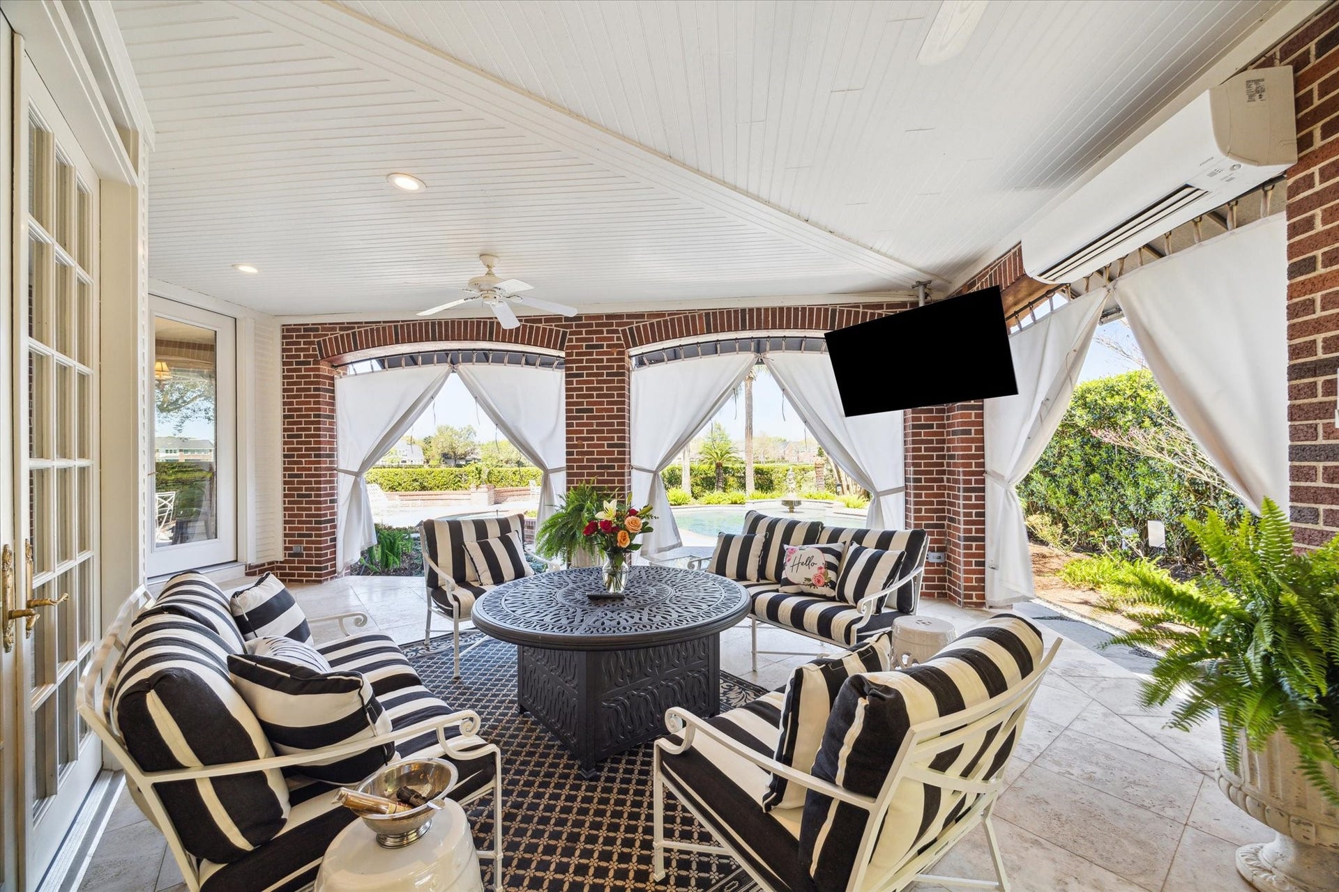 35 The Oval Street, Sugar Land, TX 77479 35 The Oval Street, Sugar Land, TX 77479