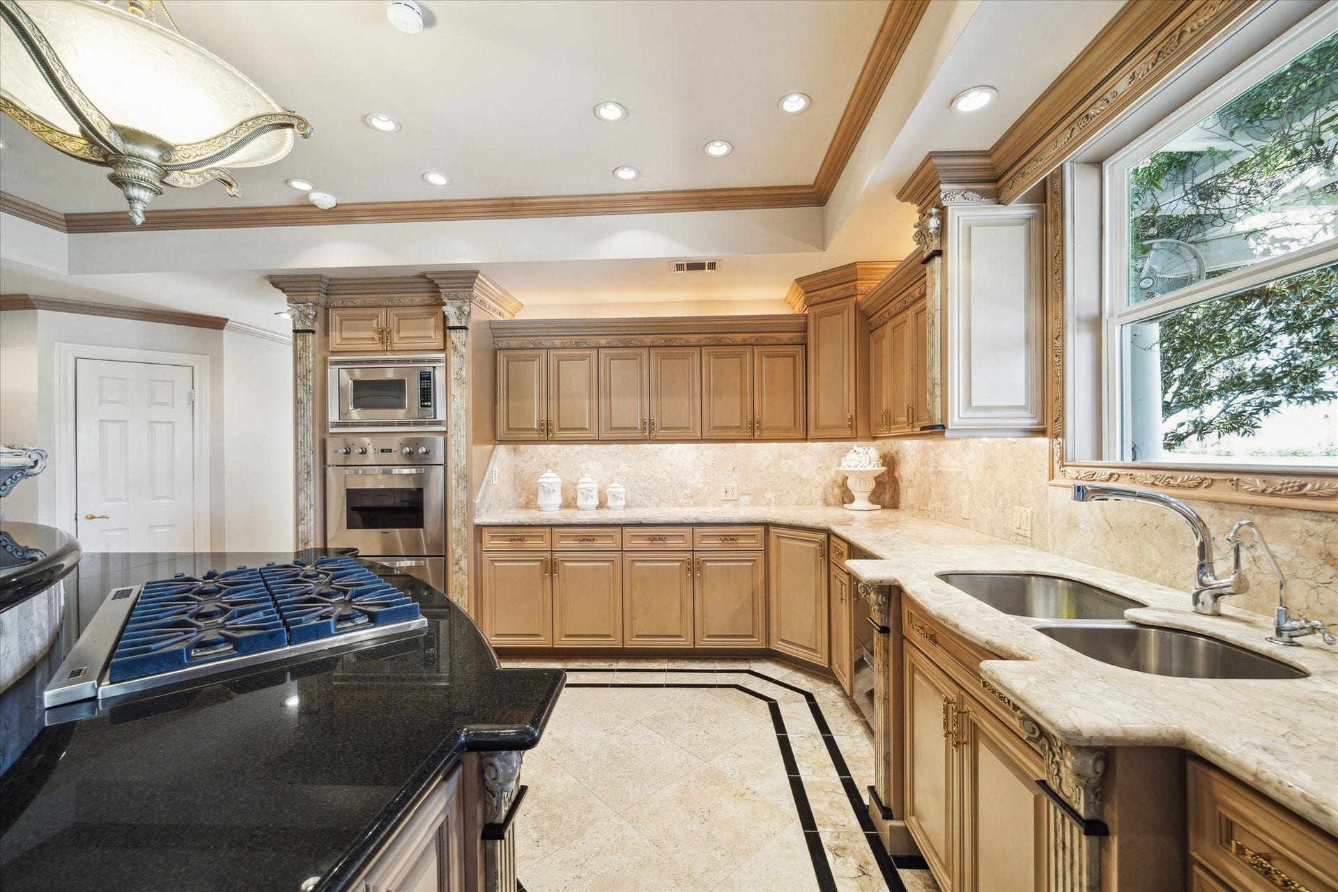35 The Oval Street, Sugar Land, TX 77479 35 The Oval Street, Sugar Land, TX 77479