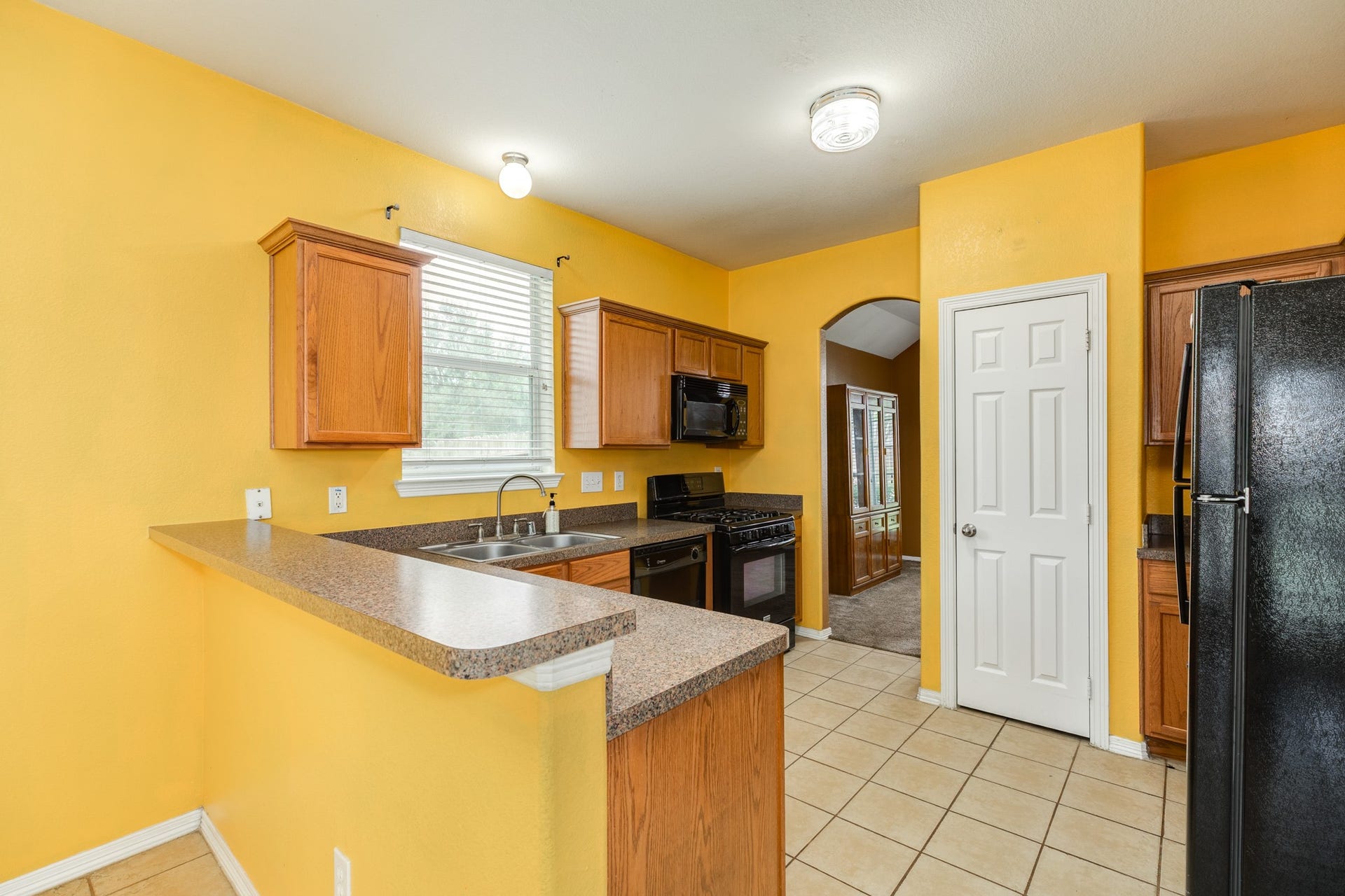 201 N Golden Oak Drive, Texas City, TX 77591 201 N Golden Oak Drive, Texas City, TX 77591