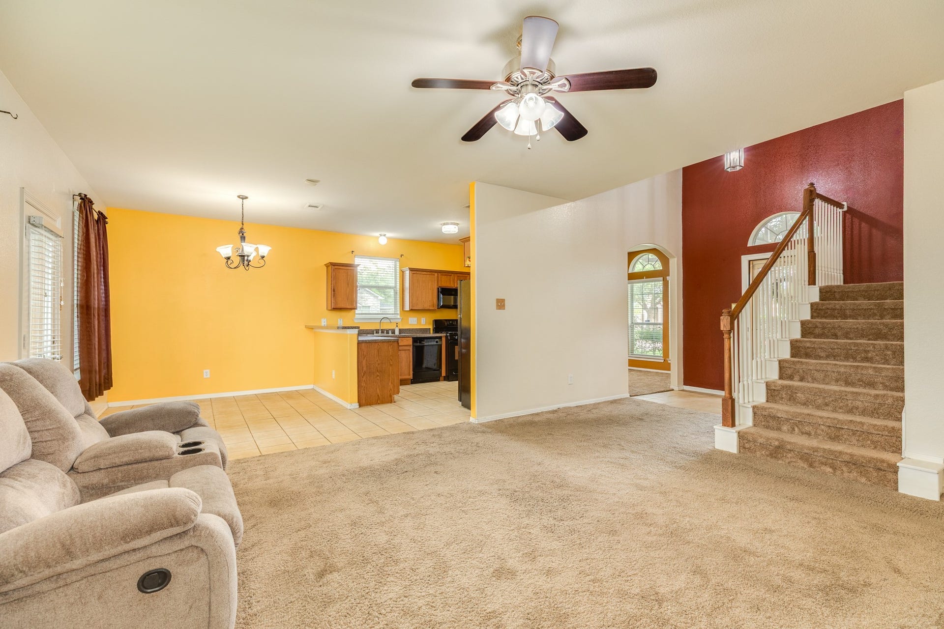 201 N Golden Oak Drive, Texas City, TX 77591 201 N Golden Oak Drive, Texas City, TX 77591