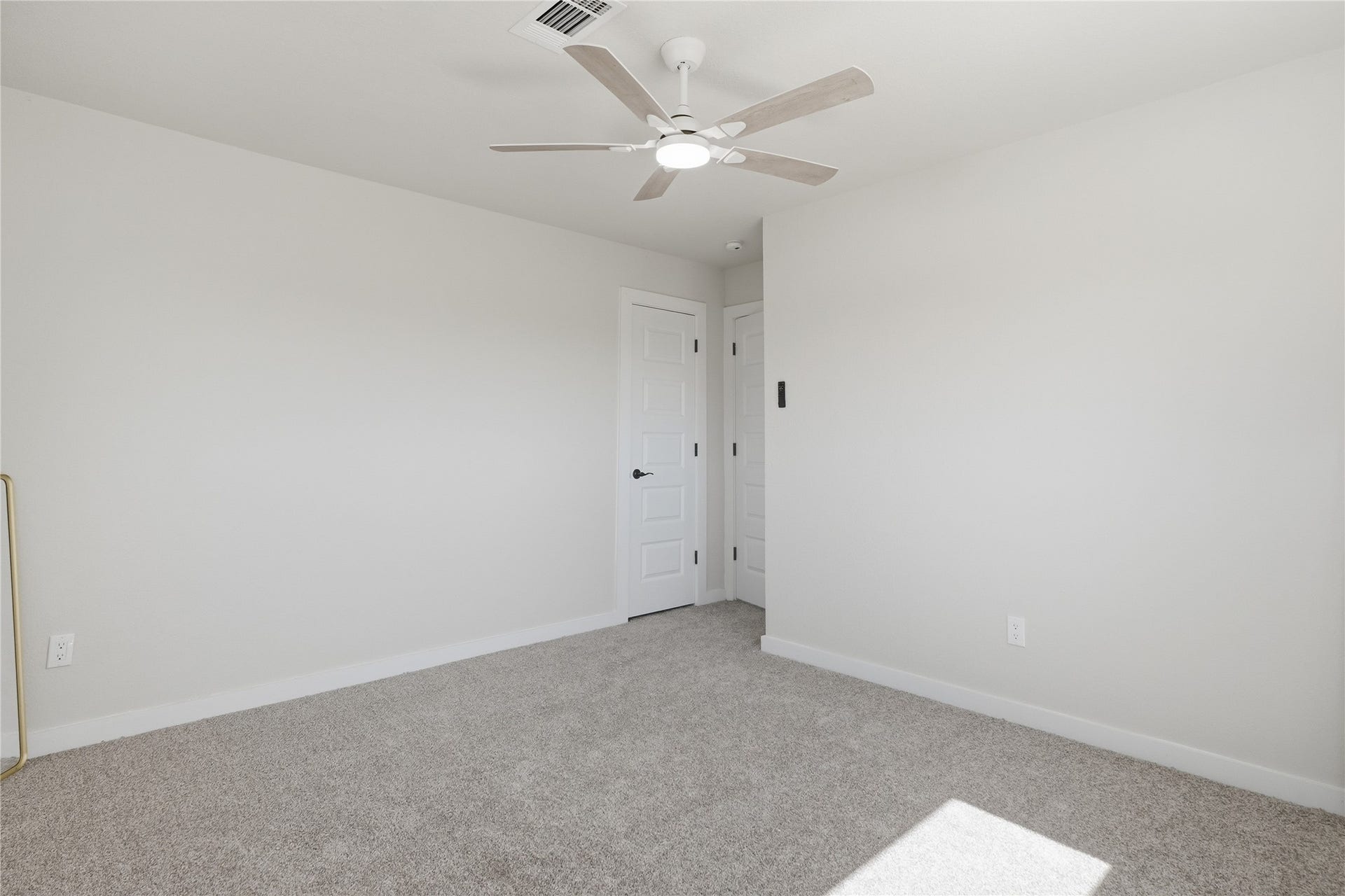 4918 Farmer Road, Alvin, TX 77511