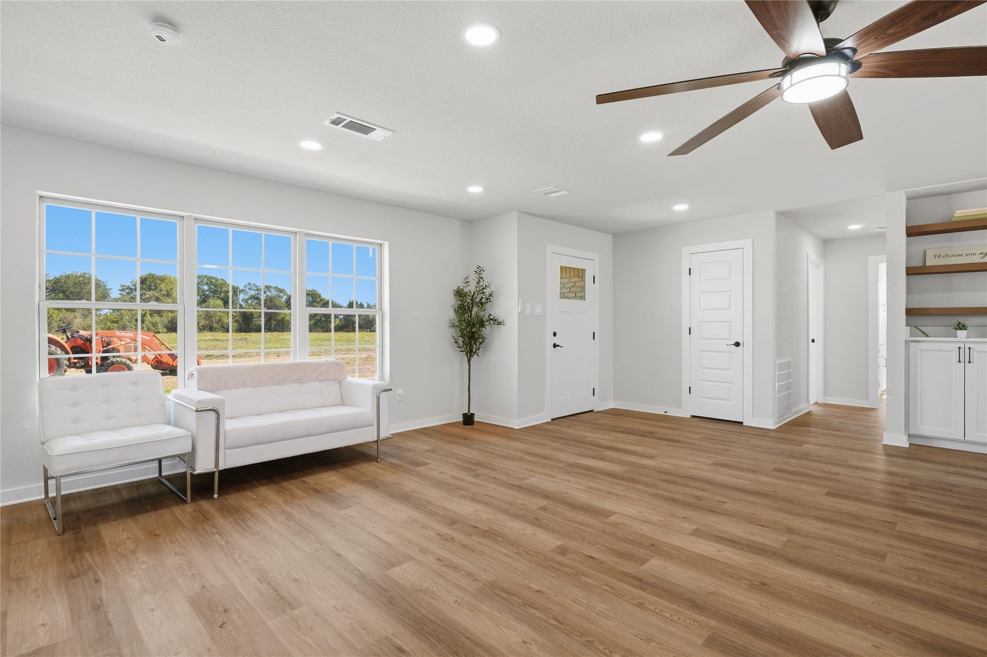 4918 Farmer Road, Alvin, TX 77511