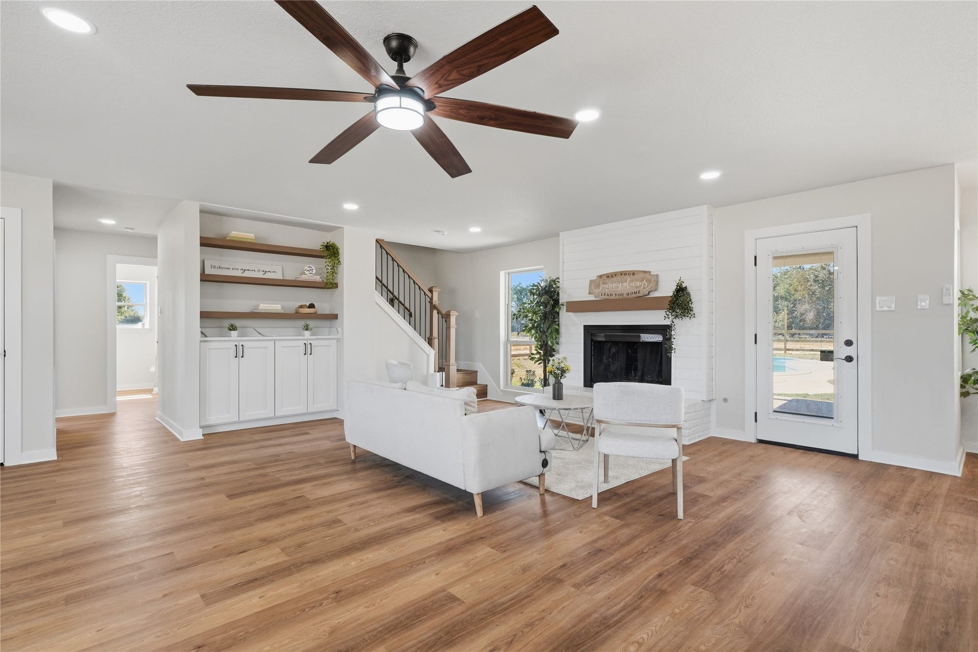 4918 Farmer Road, Alvin, TX 77511