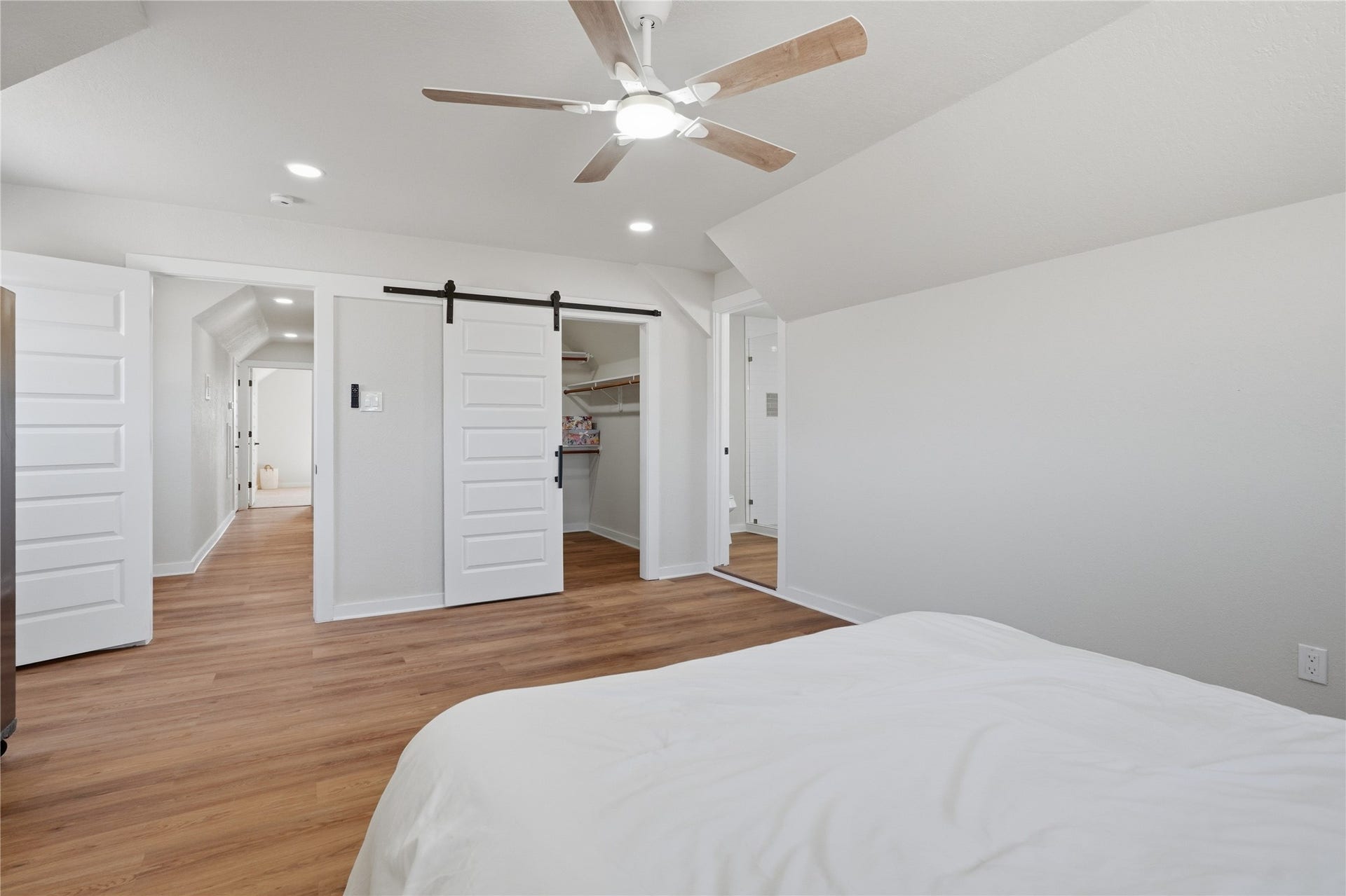 4918 Farmer Road, Alvin, TX 77511