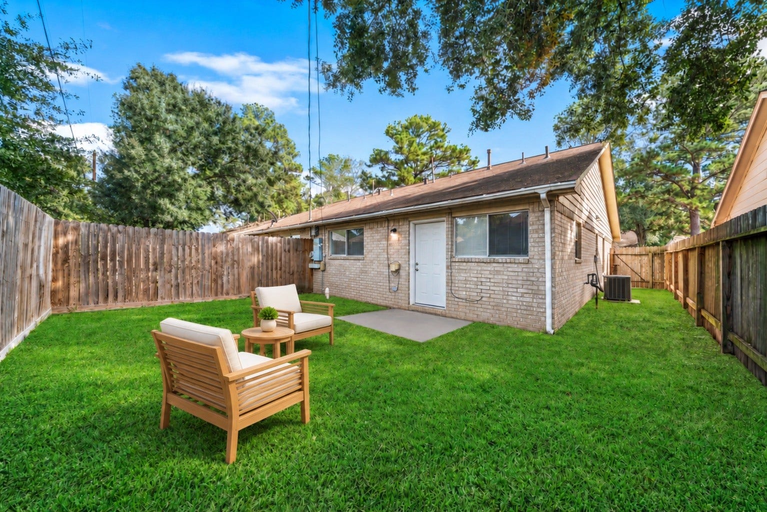 1725 Hazelwood Drive, Conroe, TX 77301 1725 Hazelwood Drive, Conroe, TX 77301