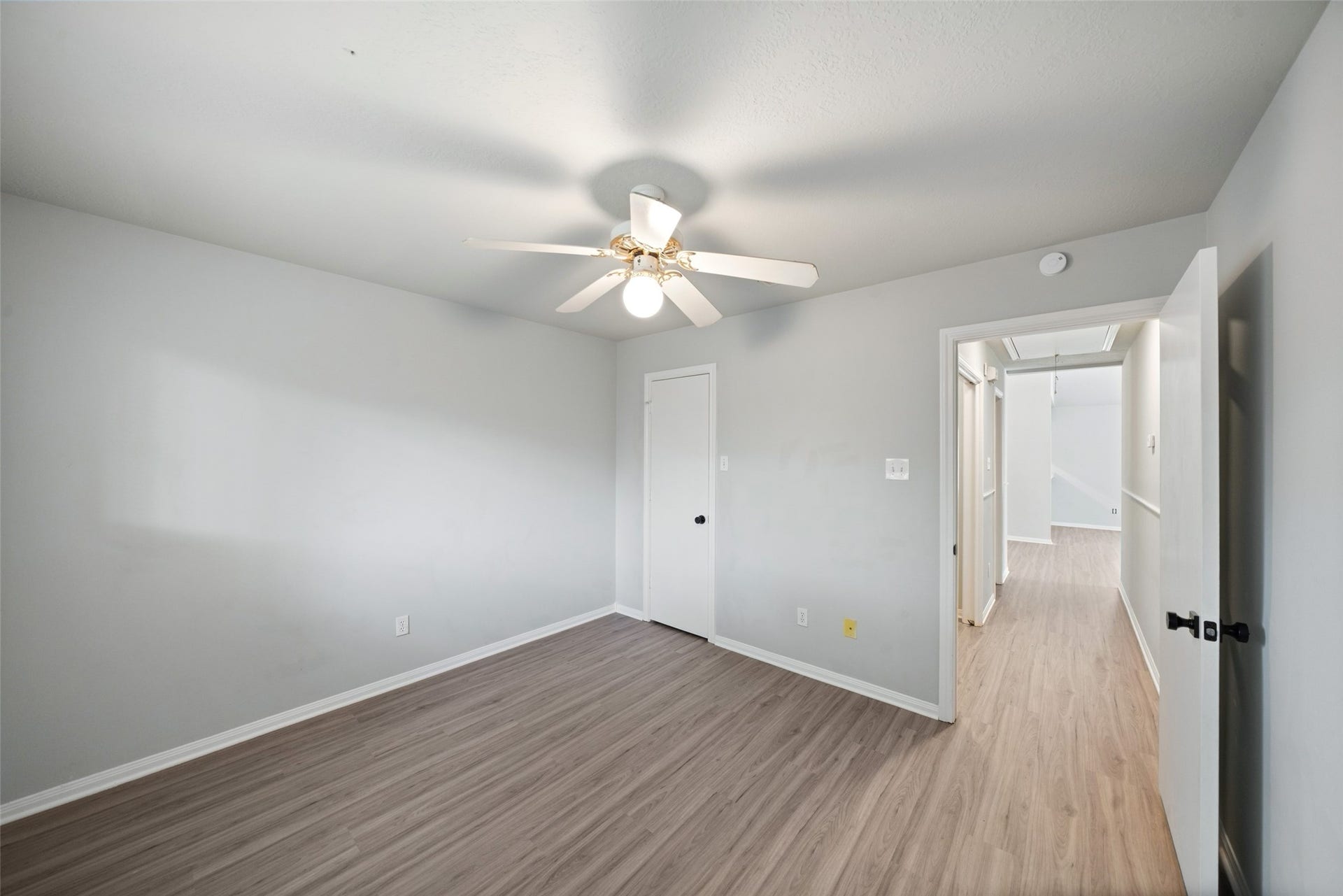 1725 Hazelwood Drive, Conroe, TX 77301 1725 Hazelwood Drive, Conroe, TX 77301