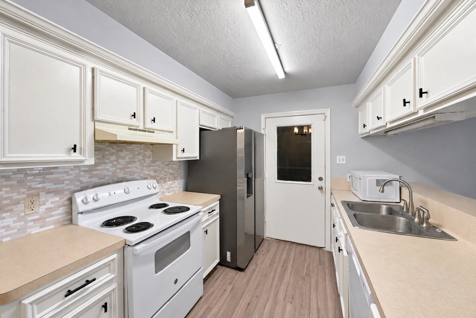 1725 Hazelwood Drive, Conroe, TX 77301 1725 Hazelwood Drive, Conroe, TX 77301