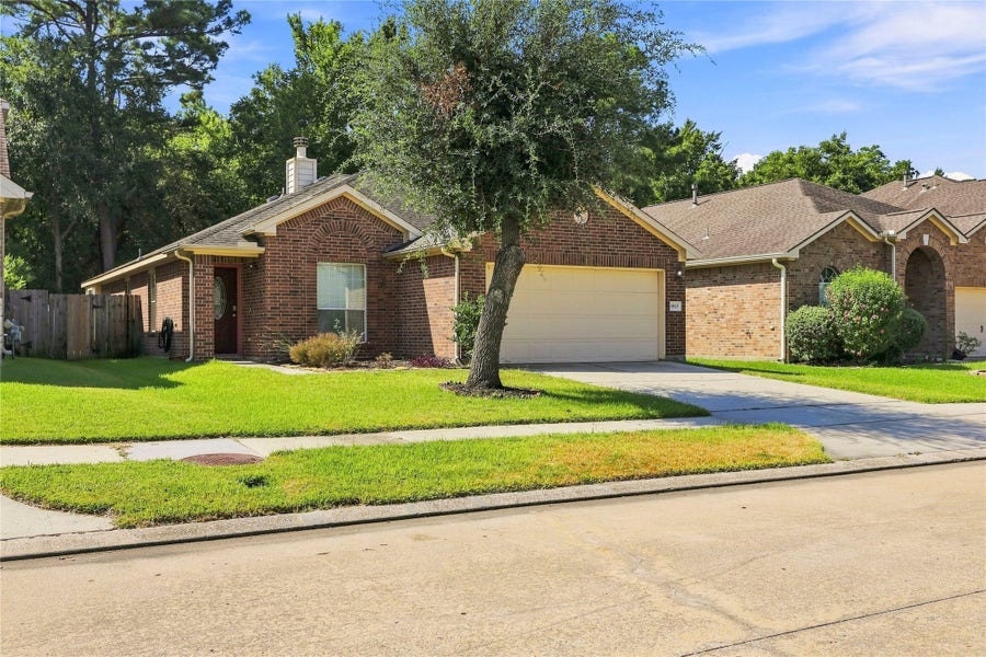Property photo for 5923 Deleon Trail Drive, Spring, TX