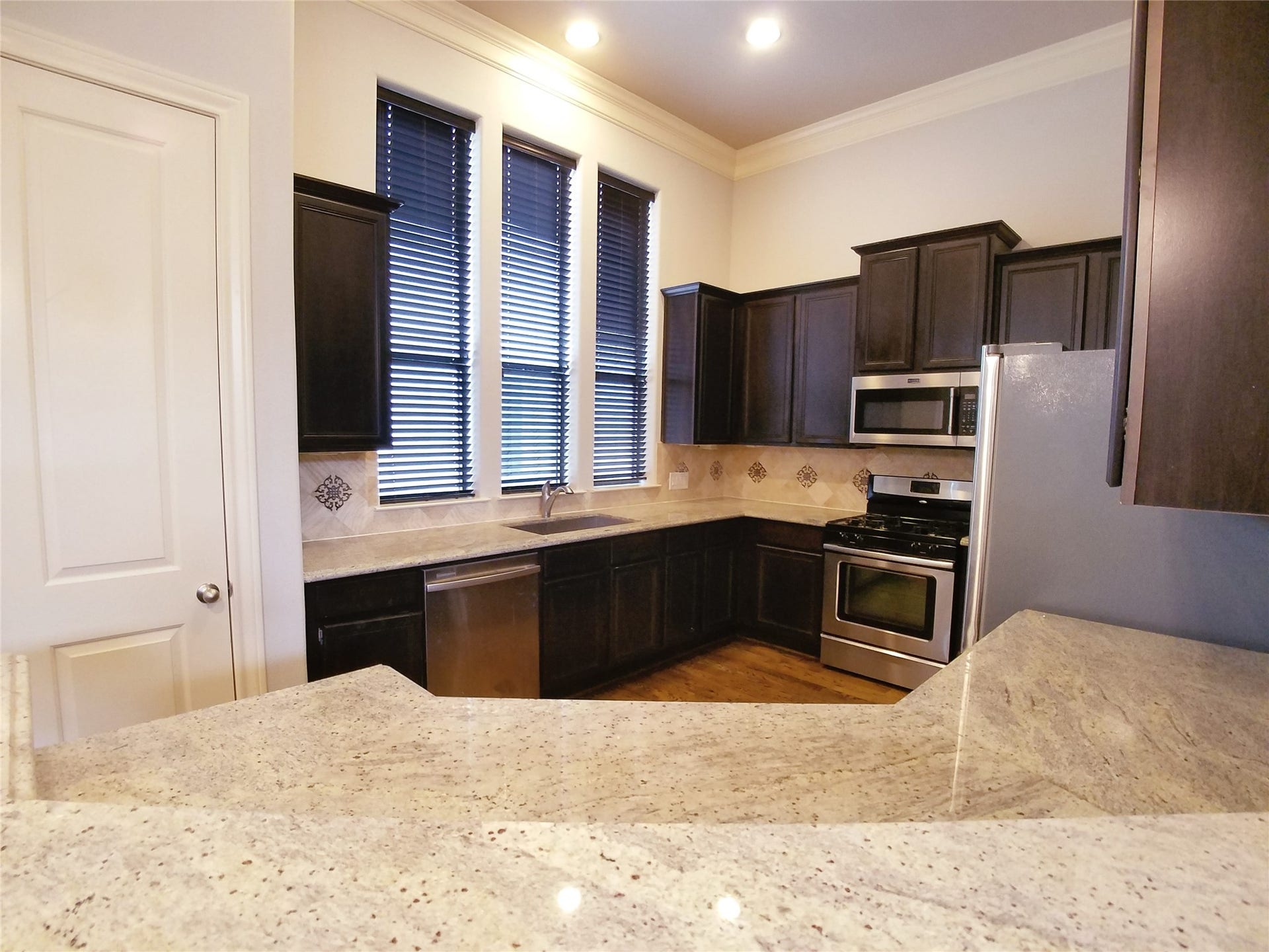2311 Arabelle Street, Houston, TX 77007 2311 Arabelle Street, Houston, TX 77007
