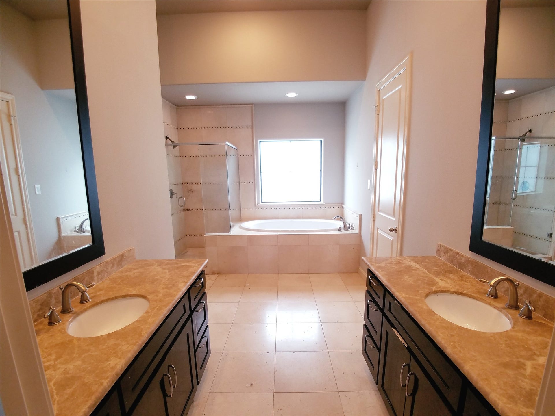 2311 Arabelle Street, Houston, TX 77007 2311 Arabelle Street, Houston, TX 77007