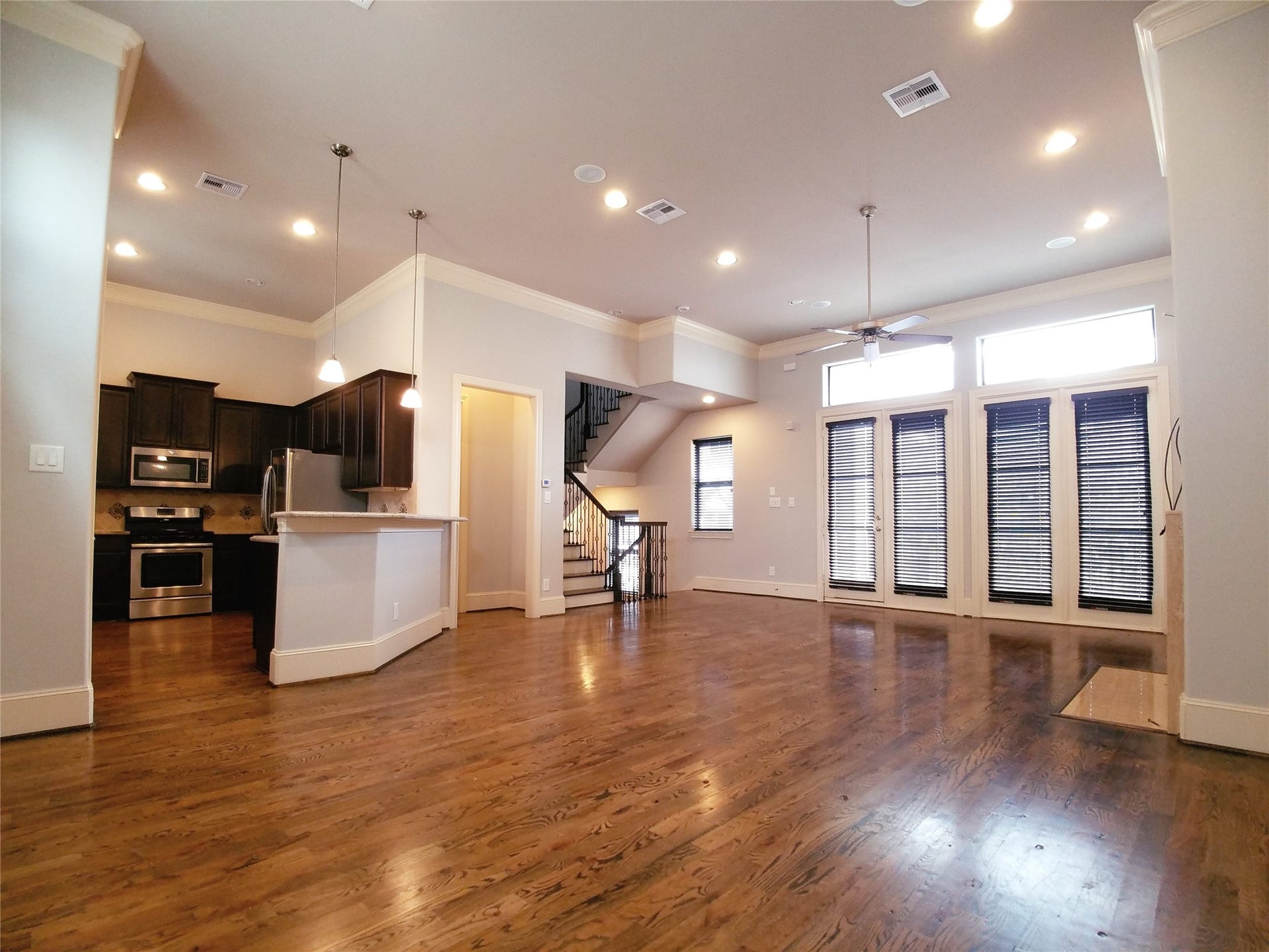 2311 Arabelle Street, Houston, TX 77007 2311 Arabelle Street, Houston, TX 77007