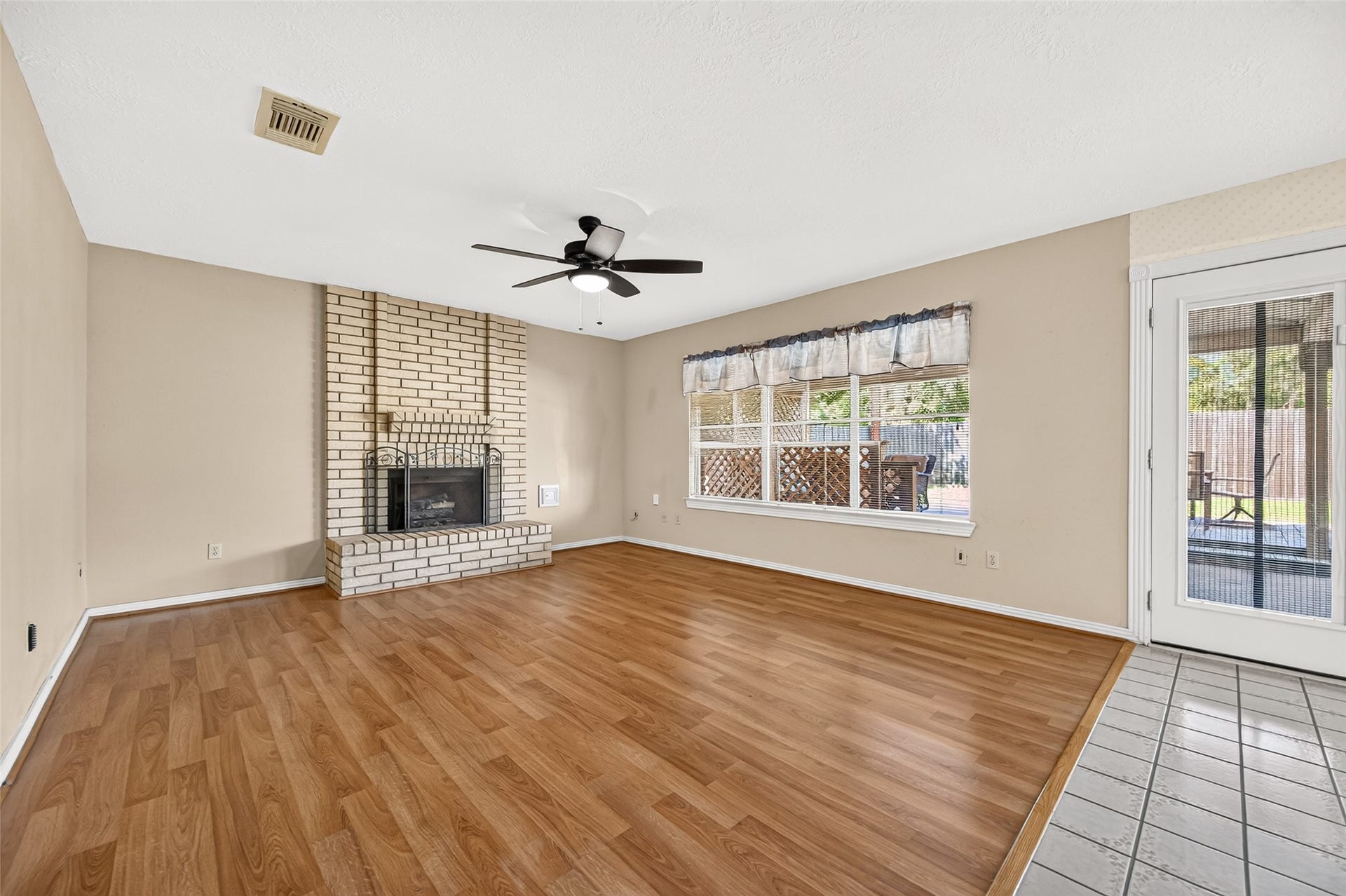 3643 Timothy Lane, Richmond, TX 77406 3643 Timothy Lane, Richmond, TX 77406