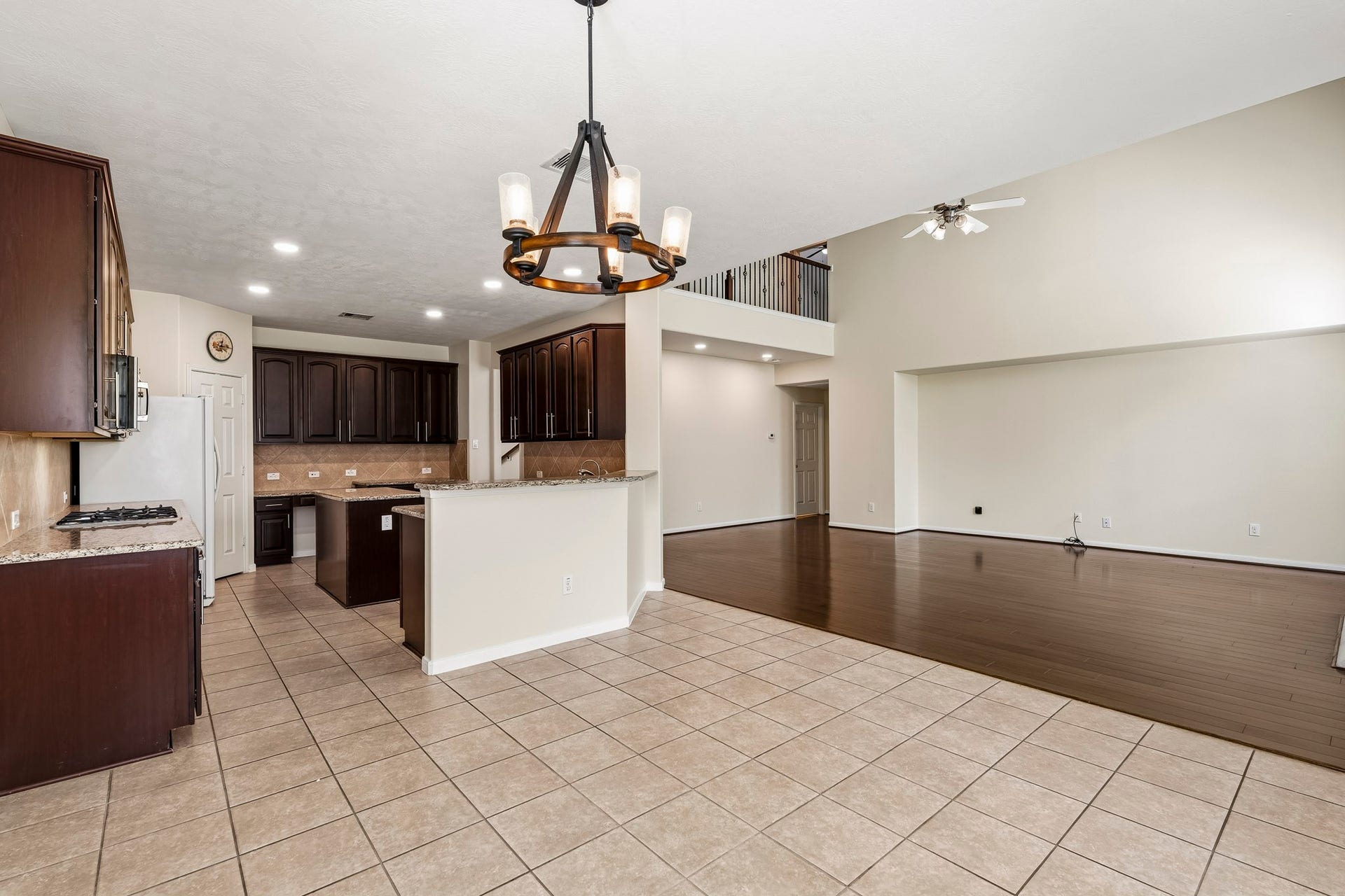3023 London Lane, Missouri City, TX 77459 3023 London Lane, Missouri City, TX 77459