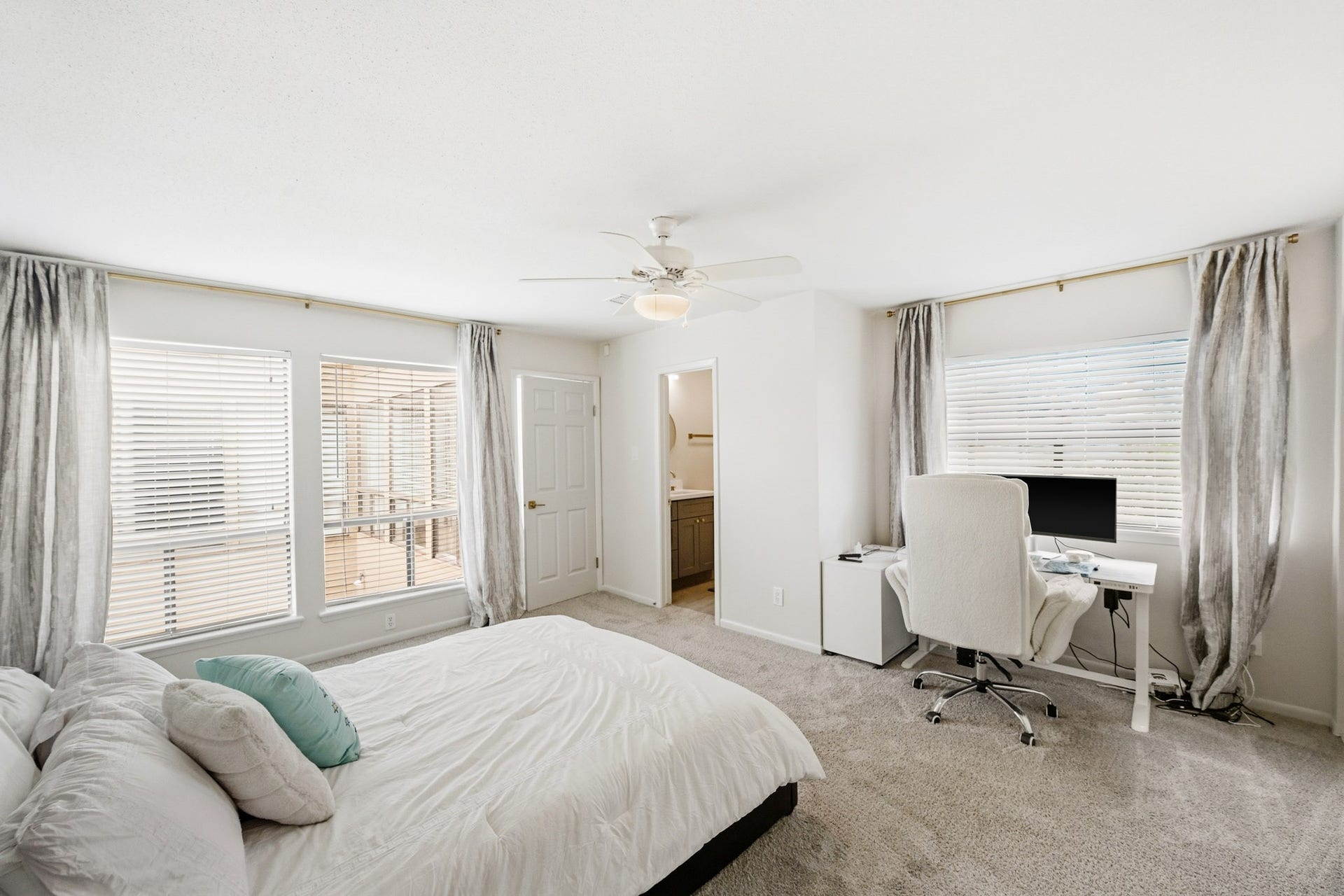 1116 Bering Drive, #25, Houston, TX 77057 Secondary Bedroom