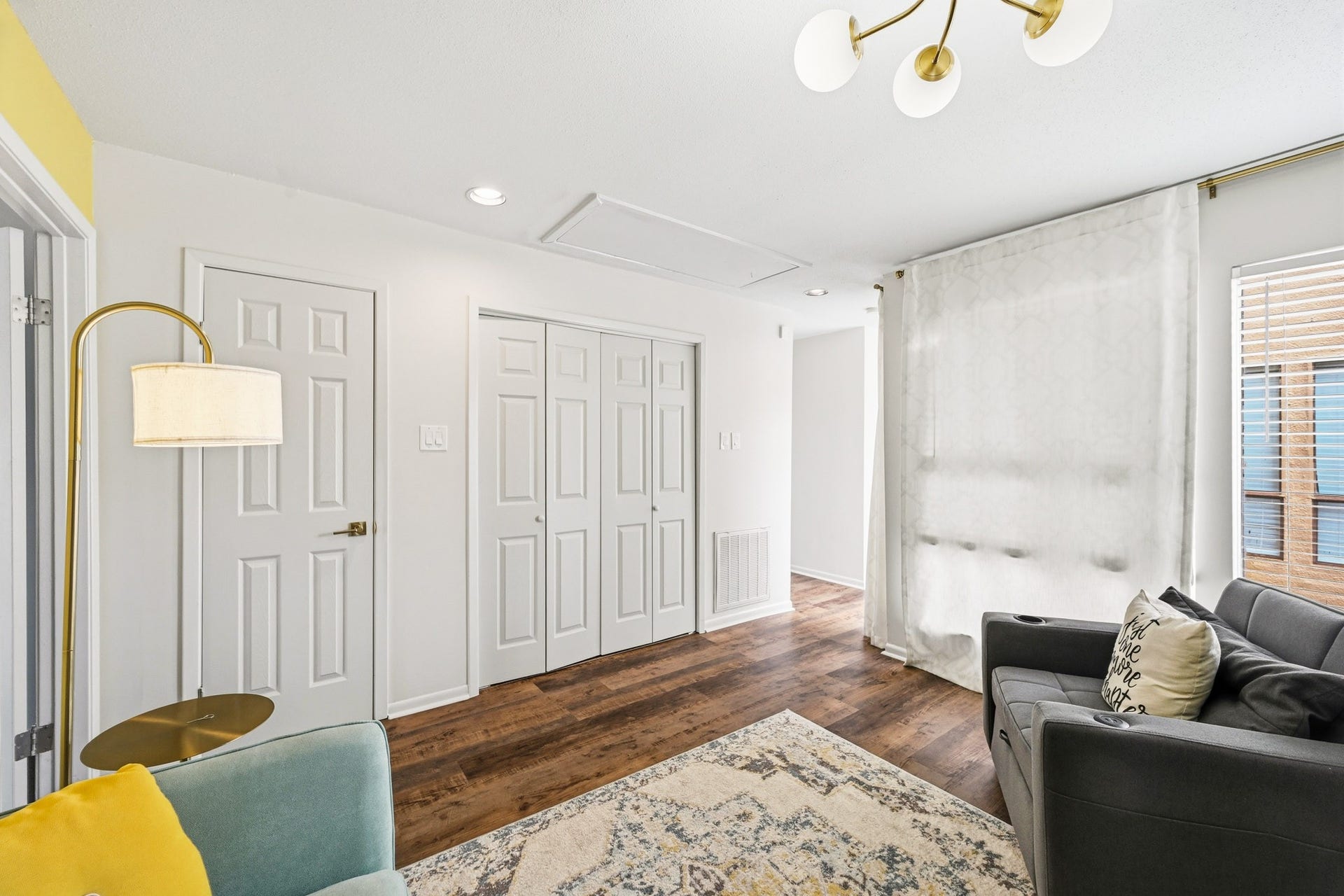 1116 Bering Drive, #25, Houston, TX 77057 Upstairs Loft