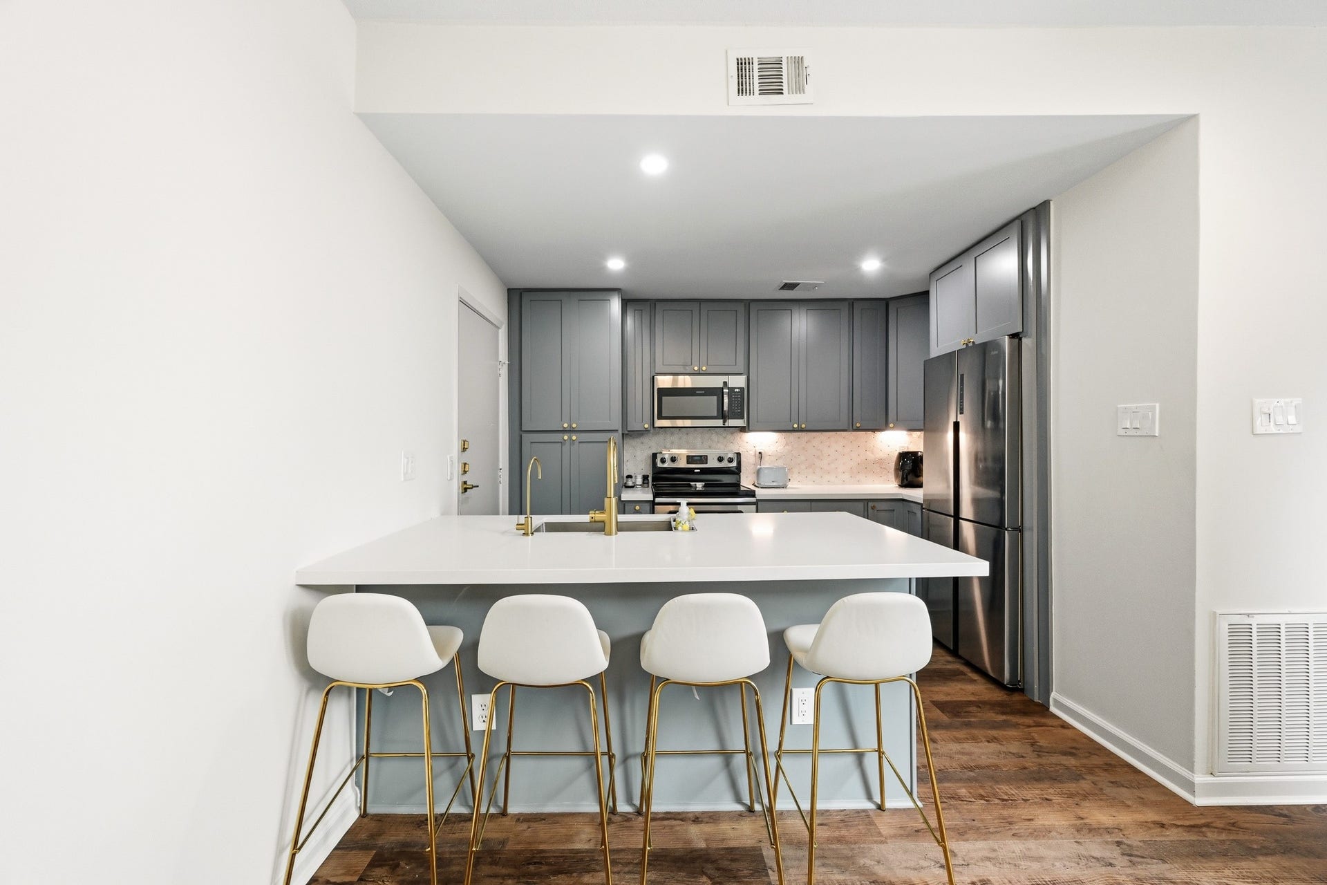 1116 Bering Drive, #25, Houston, TX 77057 Kitchen