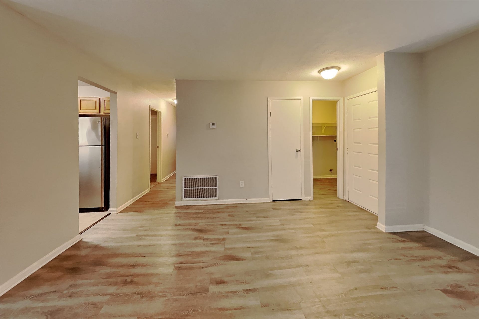 60 S Brookberry Court, The Woodlands, TX 77381 60 S Brookberry Court, The Woodlands, TX 77381