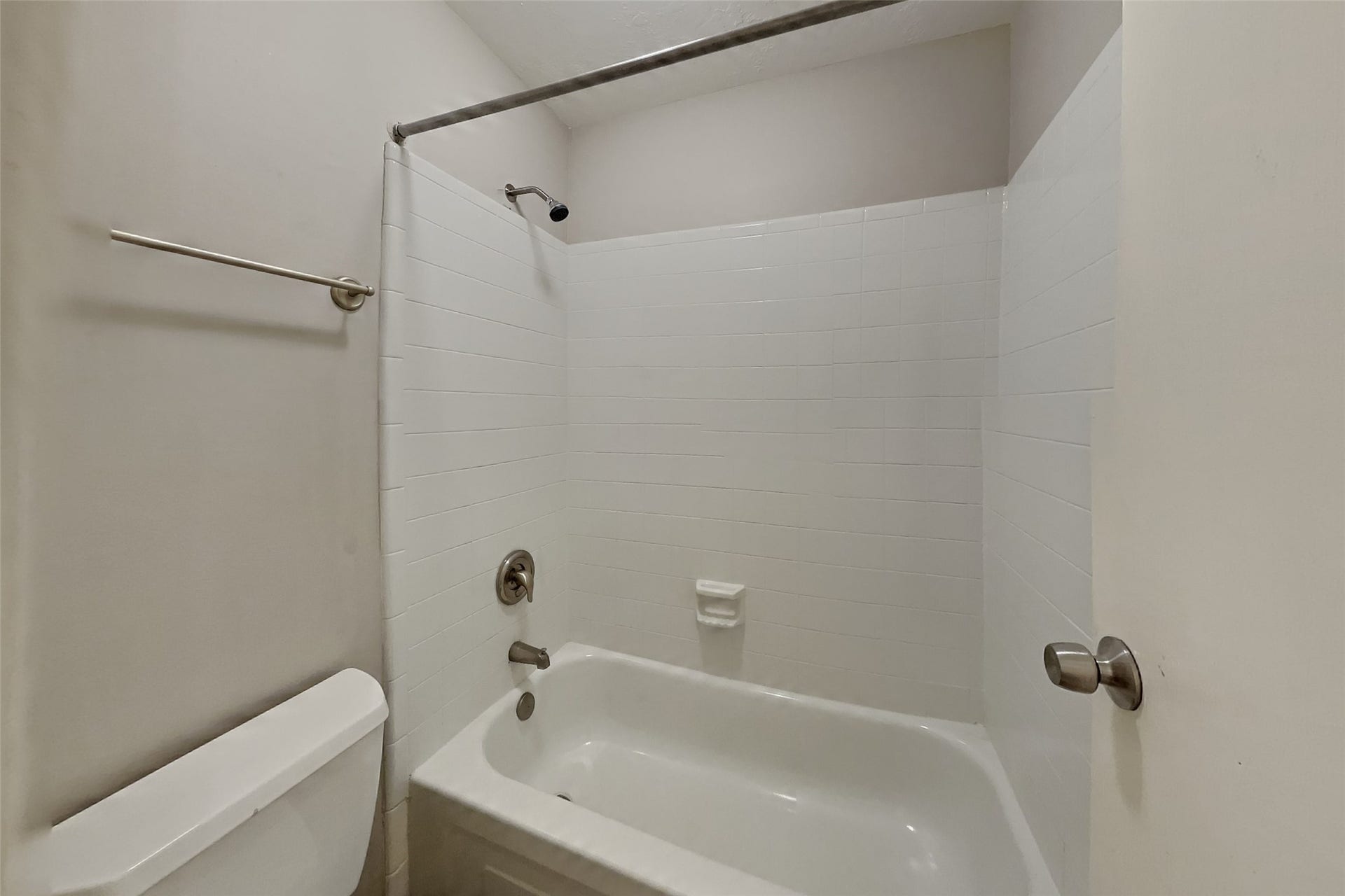 60 S Brookberry Court, The Woodlands, TX 77381 60 S Brookberry Court, The Woodlands, TX 77381