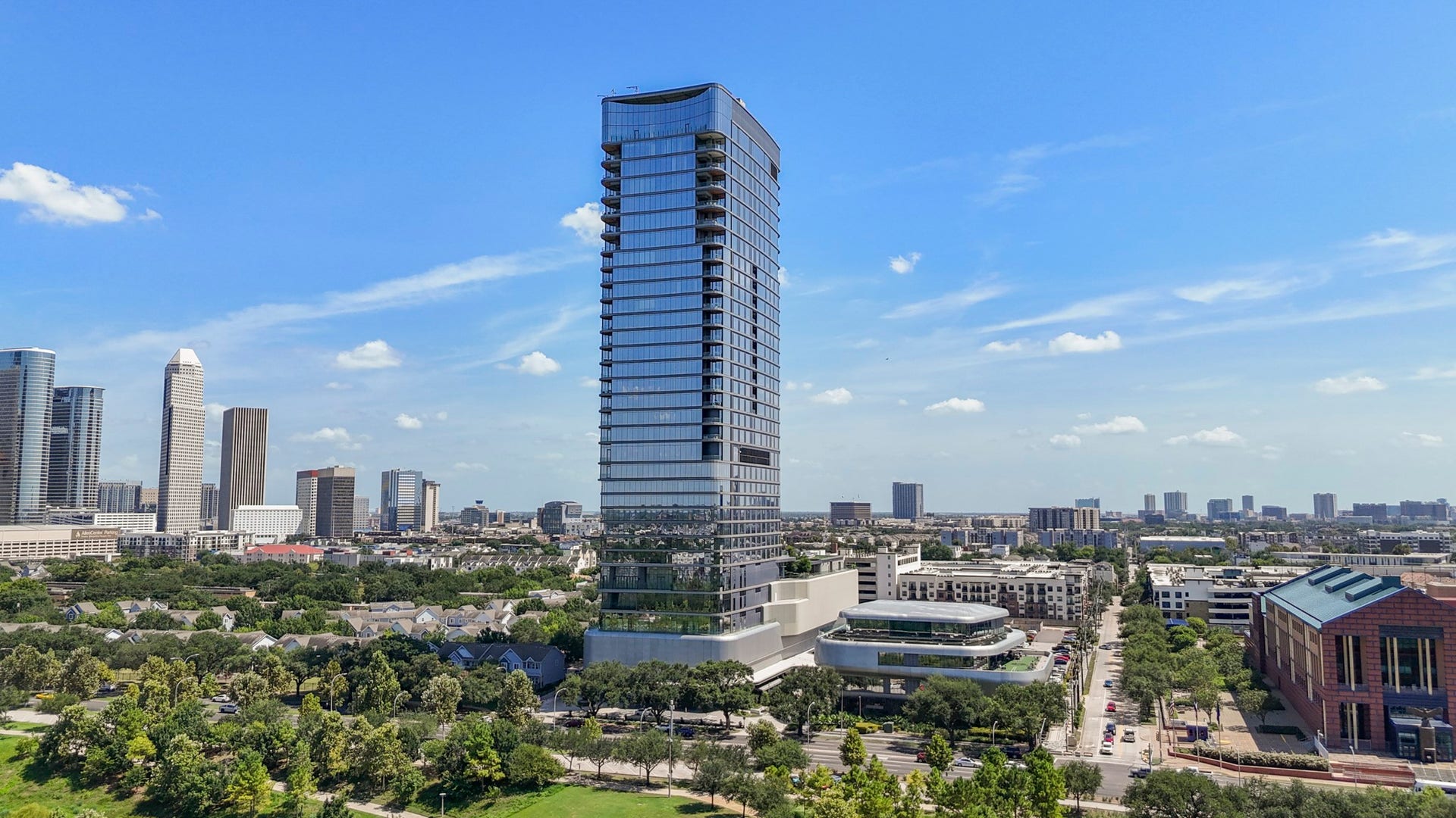 1711 Allen Parkway, #2001, Houston, TX 77019 Area/Community Photo
