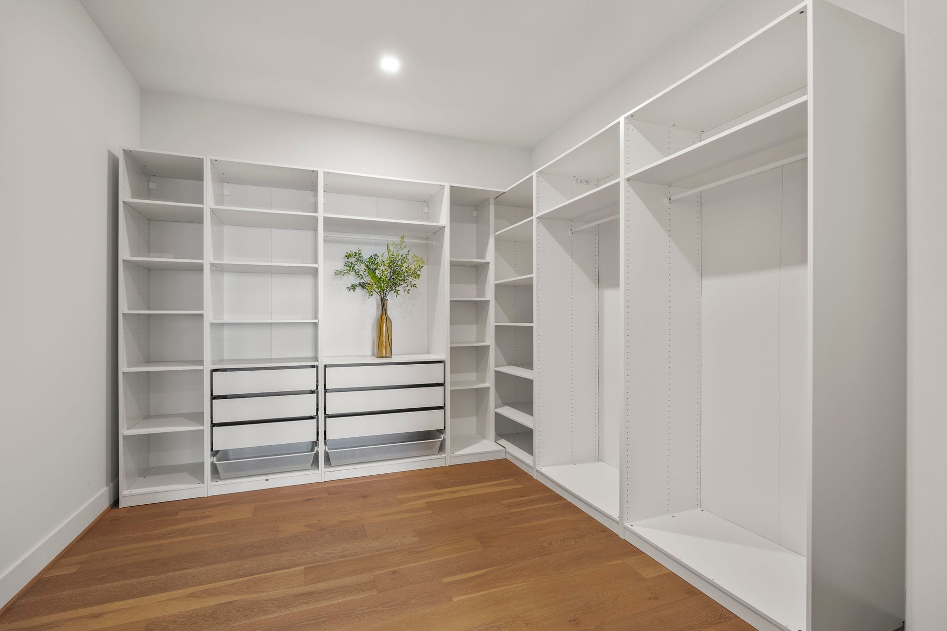 1711 Allen Parkway, #2001, Houston, TX 77019 Primary Walk-in Closet