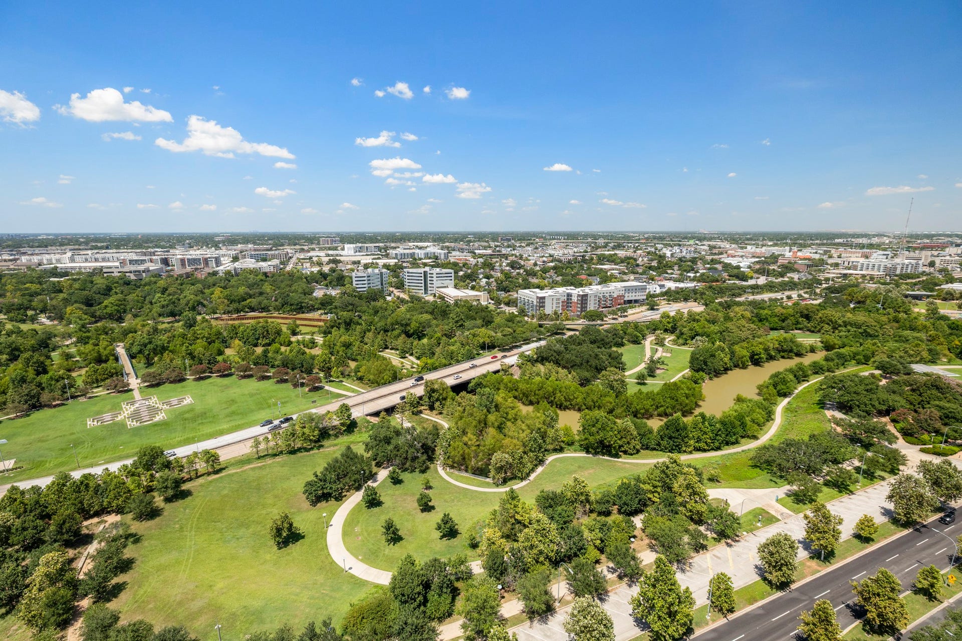 1711 Allen Parkway, #2001, Houston, TX 77019 Area/Community Photo