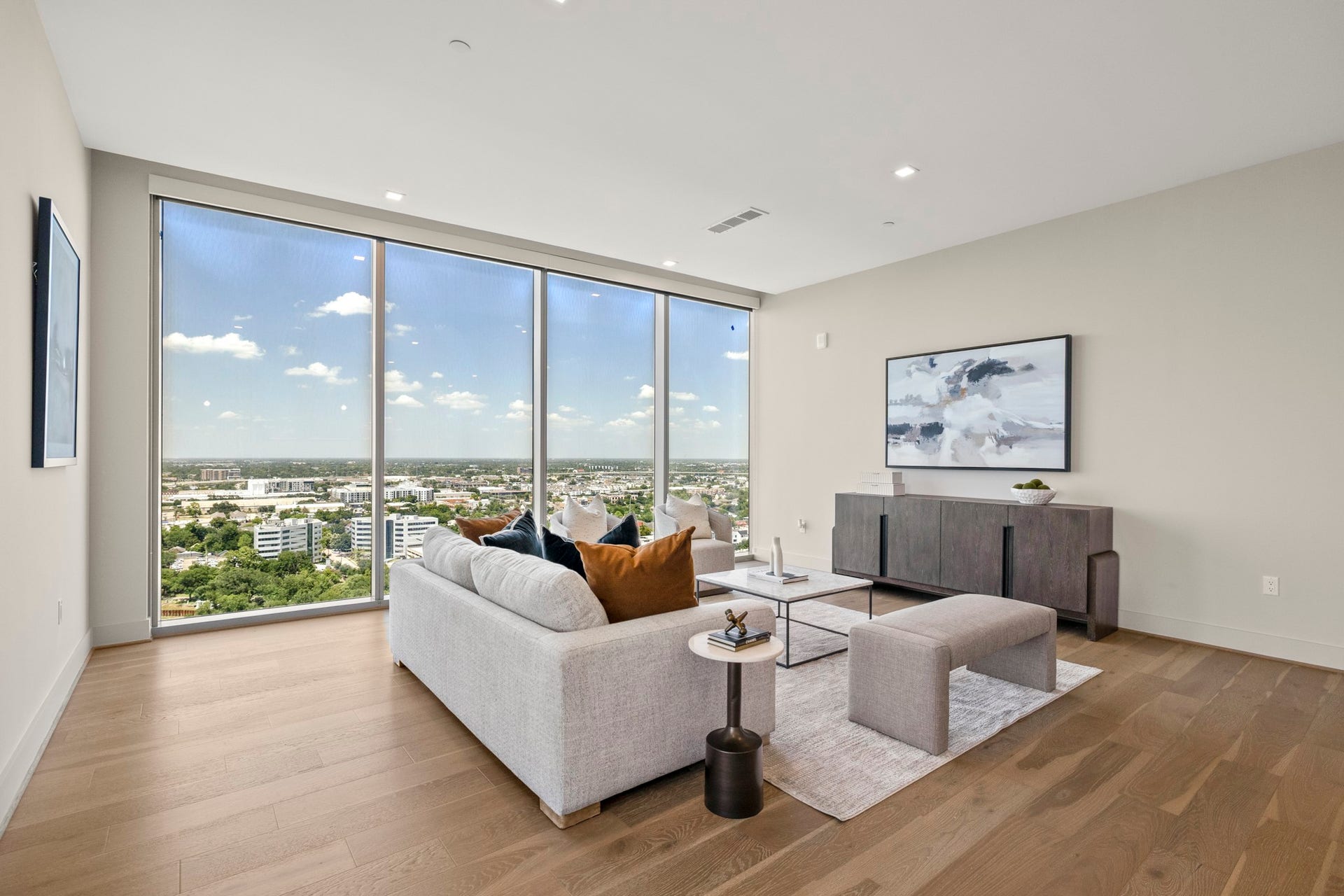 1711 Allen Parkway, #2001, Houston, TX 77019 Living Room
