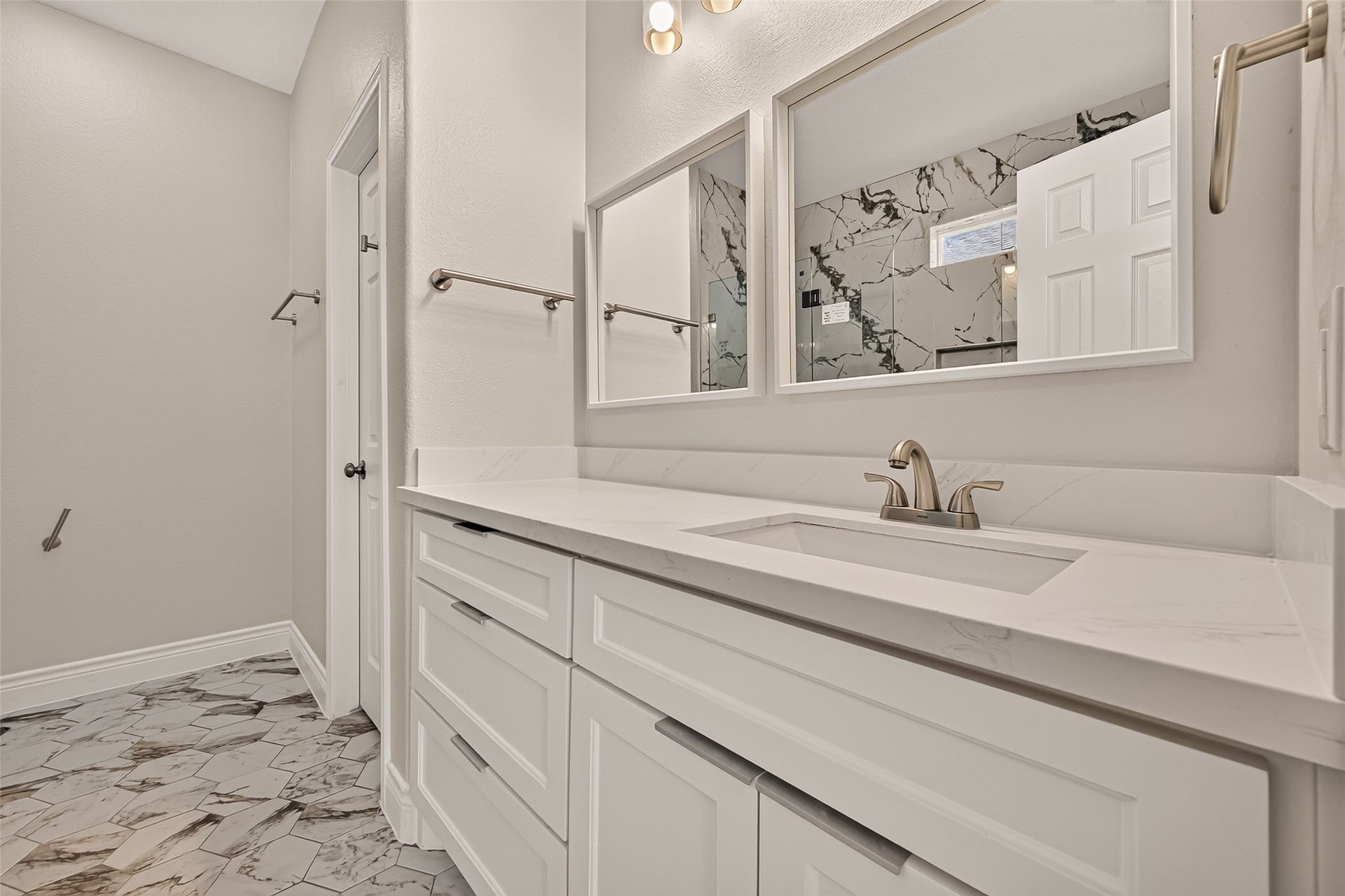 6330 Richland Hills Drive, Katy, TX 77494 6330 Richland Hills Drive, Katy, TX 77494