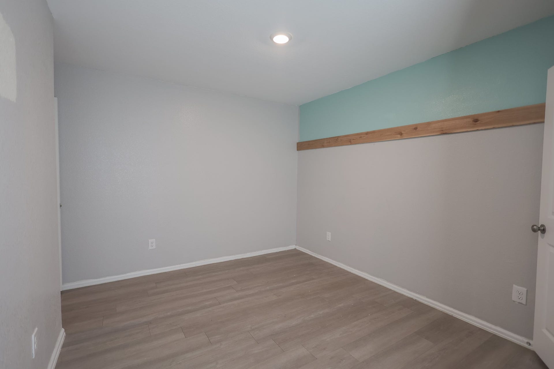 104 Austin Road, Angleton, TX 77515