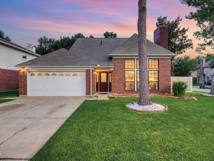 Property photo for 1402 Thornwood Lane, Houston, TX