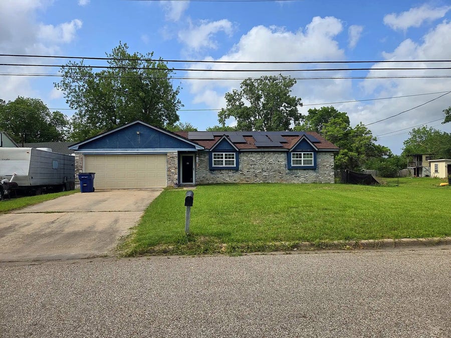 Property photo for 3000 2nd Avenue N, Texas City, TX