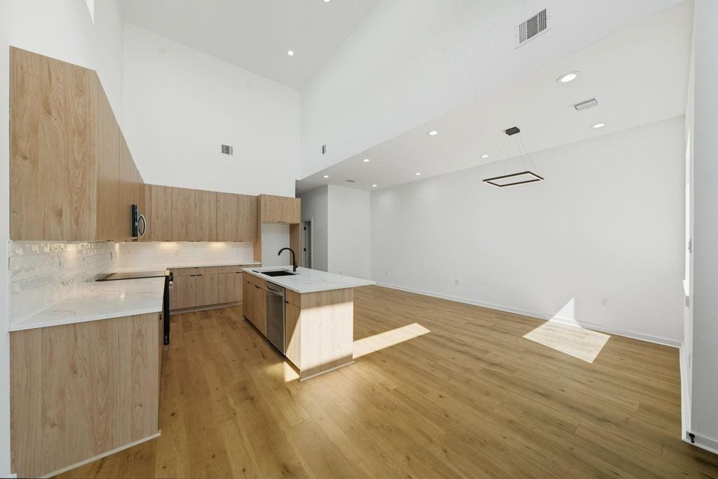 5029 Van Fleet Street, #A, Houston, TX 77033