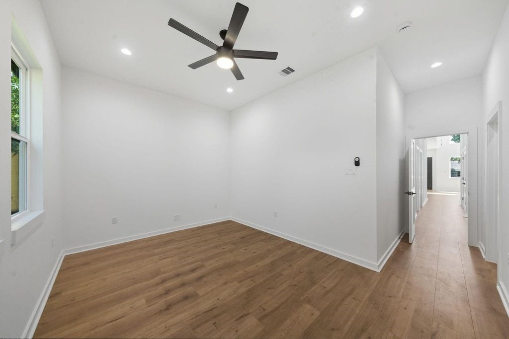 5029 Van Fleet Street, #A, Houston, TX 77033