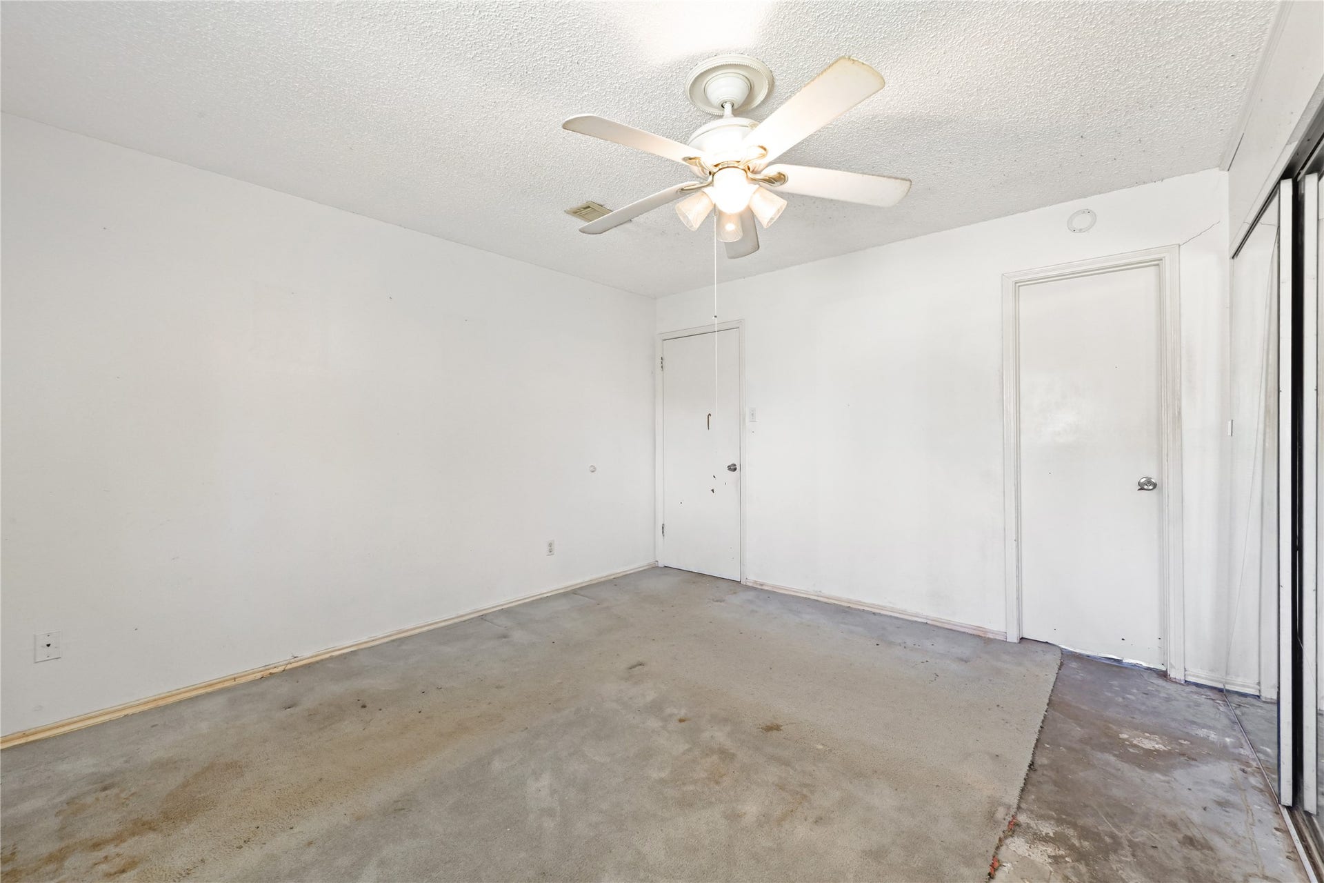 4811 25th Street, Dickinson, TX 77539 4811 25th Street, Dickinson, TX 77539